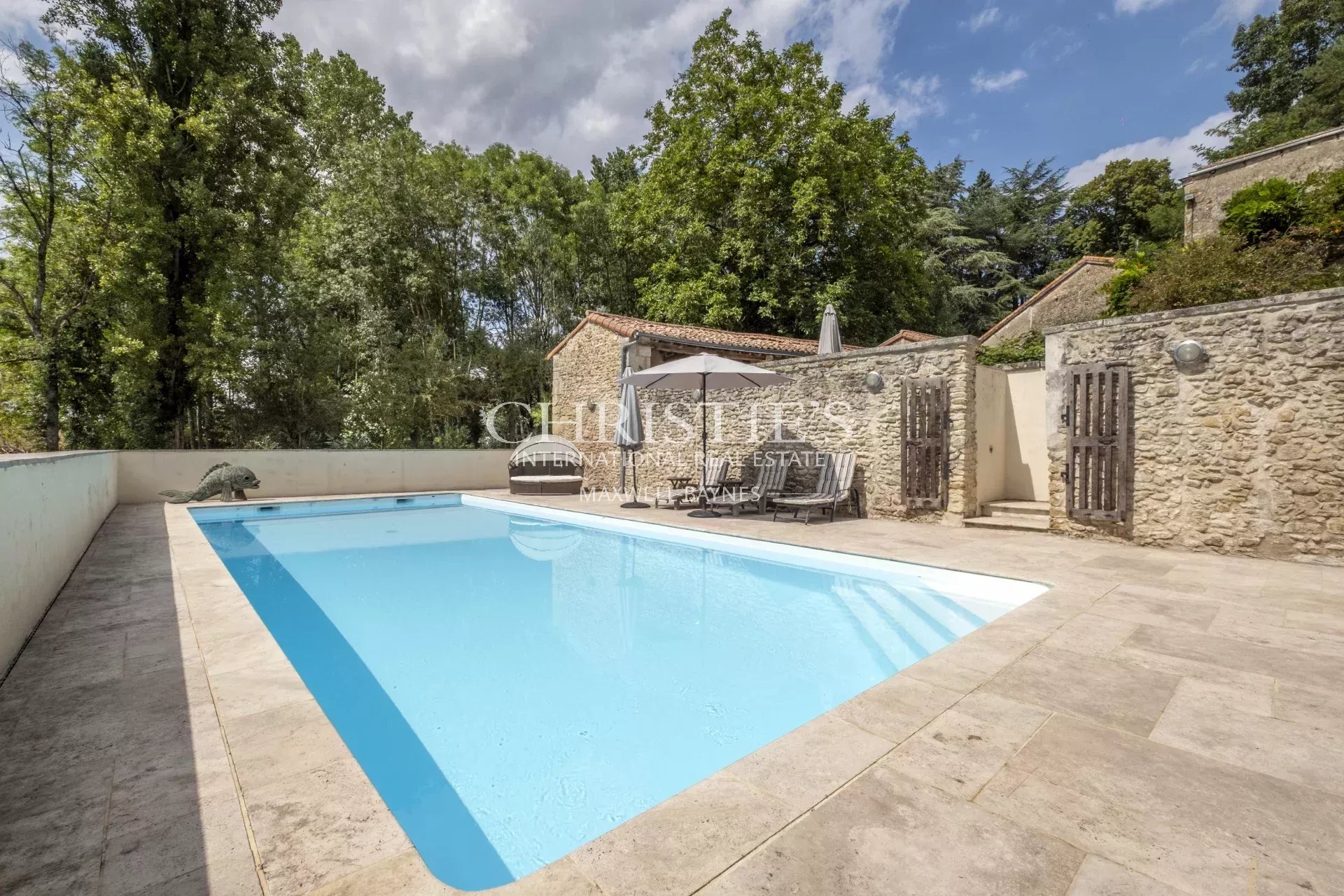 7 Bedroom Chateau's Image 6