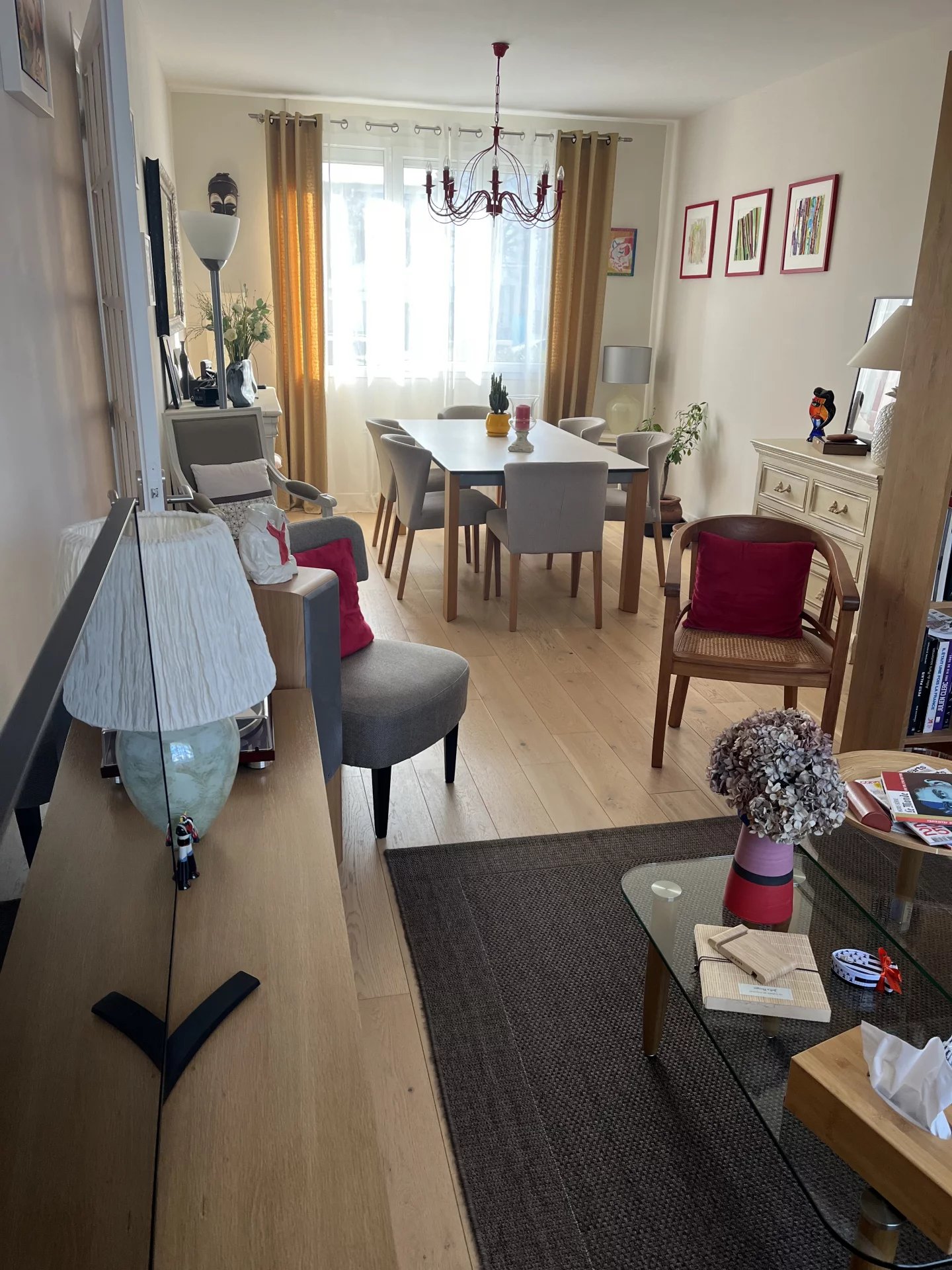 Agence immobilière de 