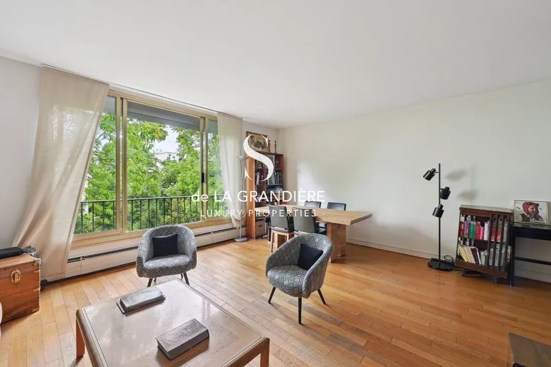 Neuilly Bagatelle Bretteville