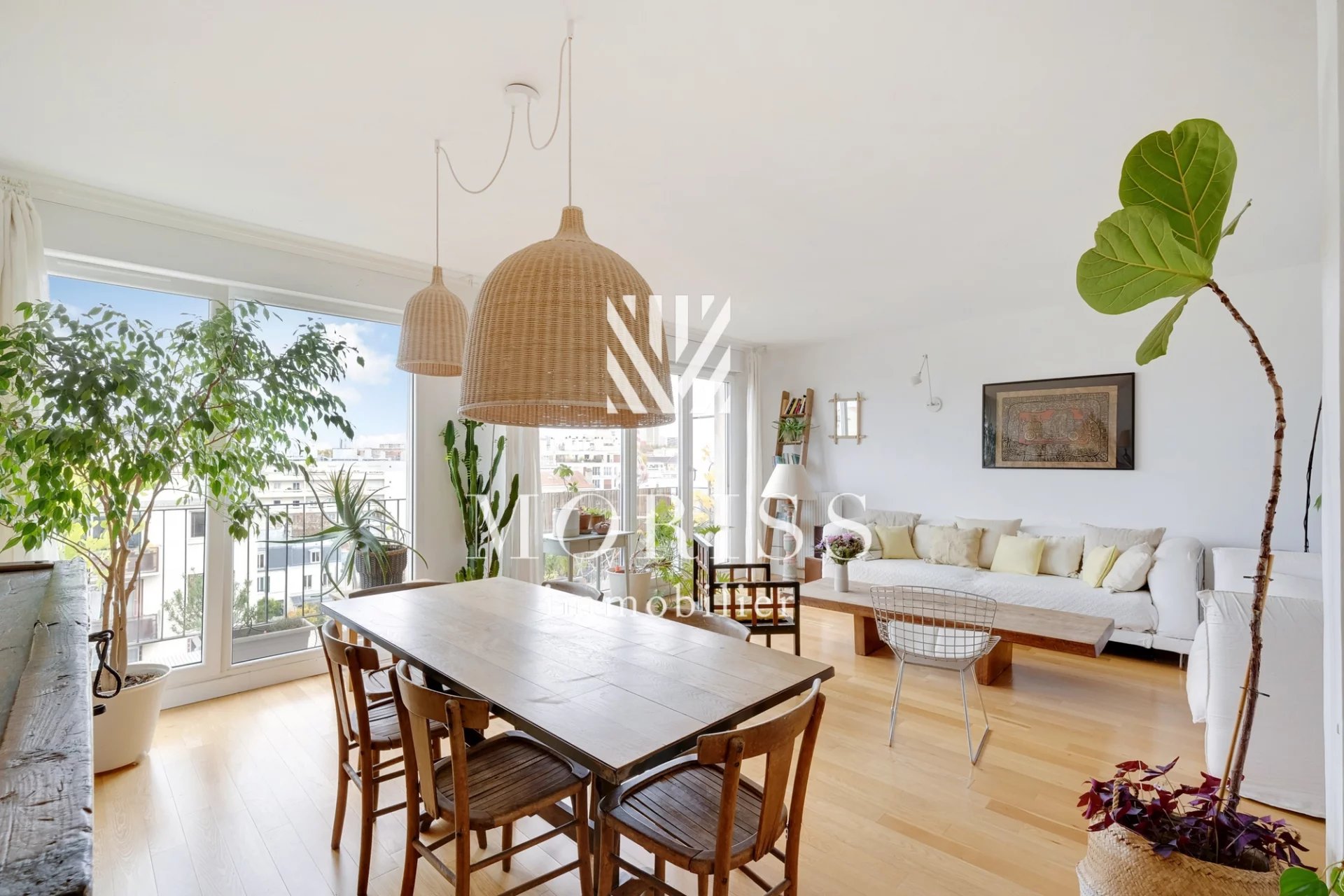 APPARTEMENT 4 PIECES DE 100 M2 et 20 M2 DE BALCON - Image Array