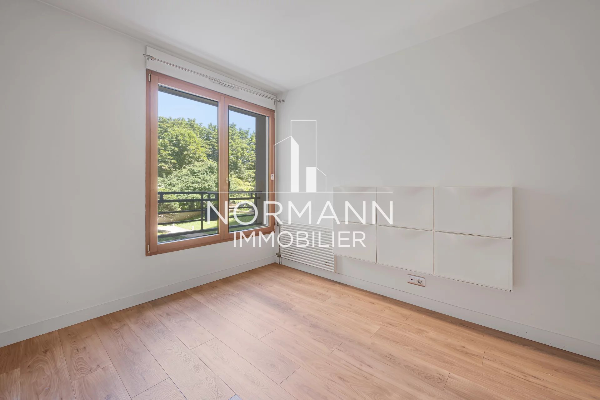 Sale Apartment Levallois-Perret