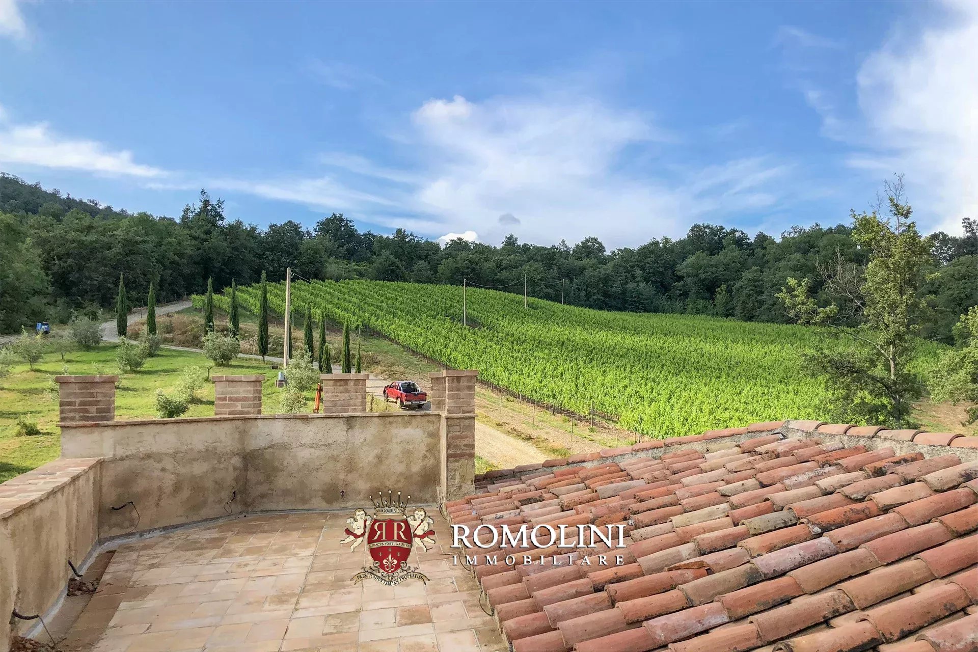 8 Bedroom Vineyard's Image 4