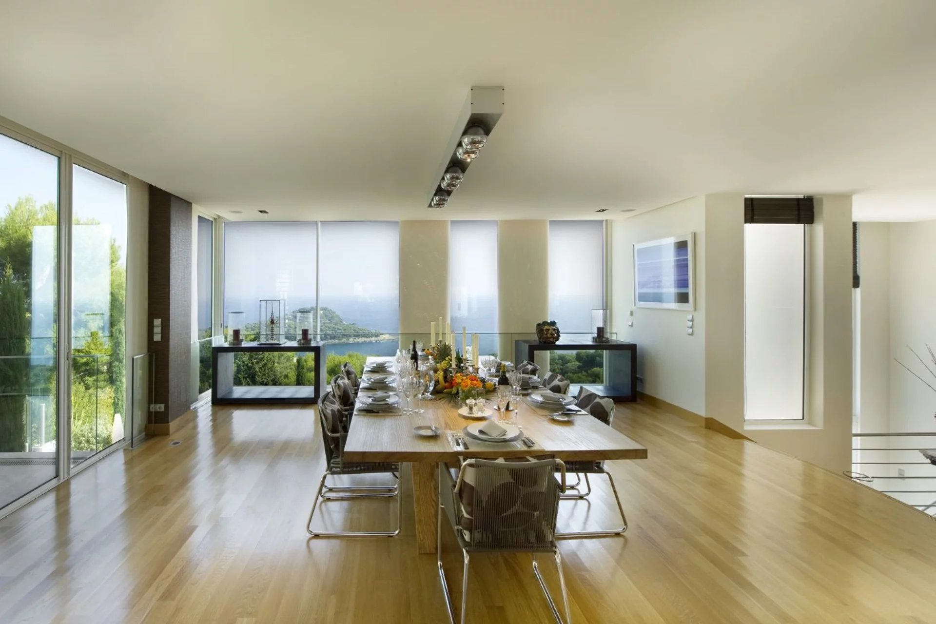 Luxury, modern 7-bedroom villa with hotel service