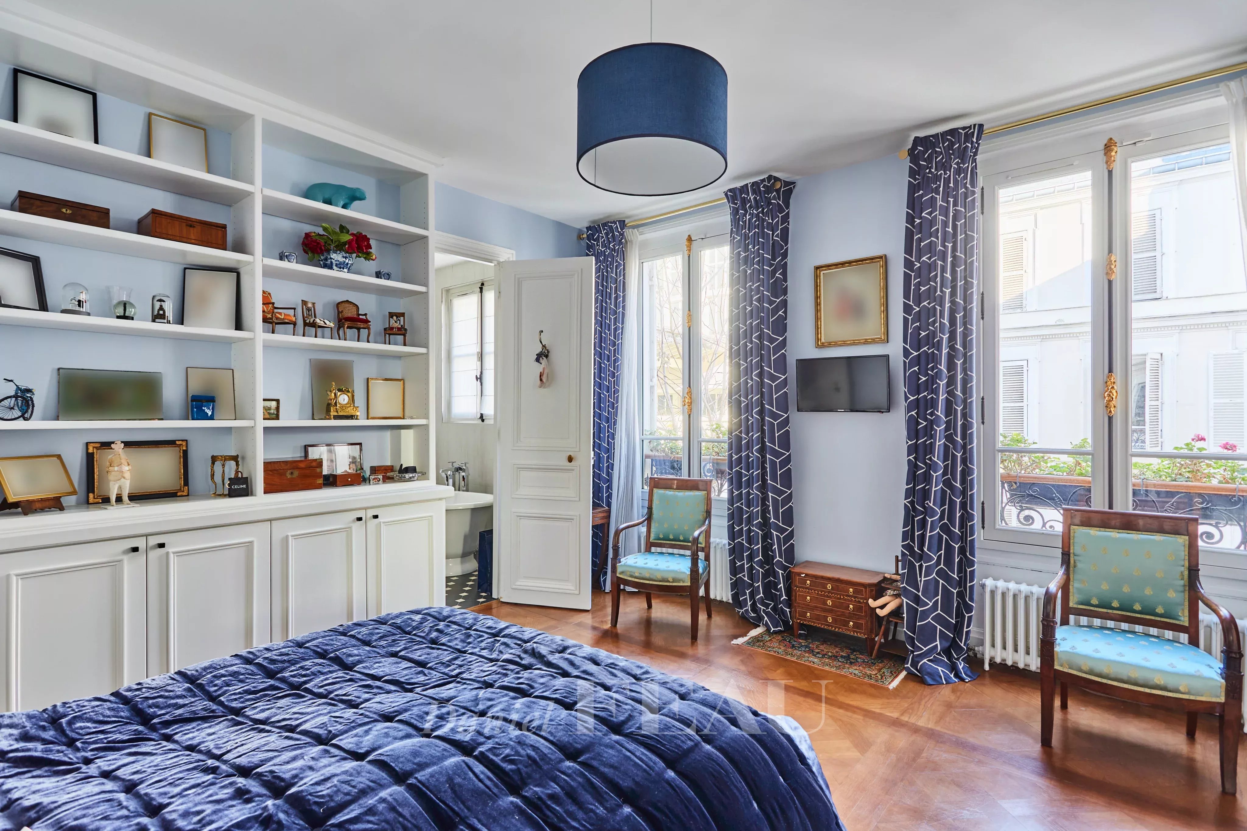 Sale Apartment Paris 16th