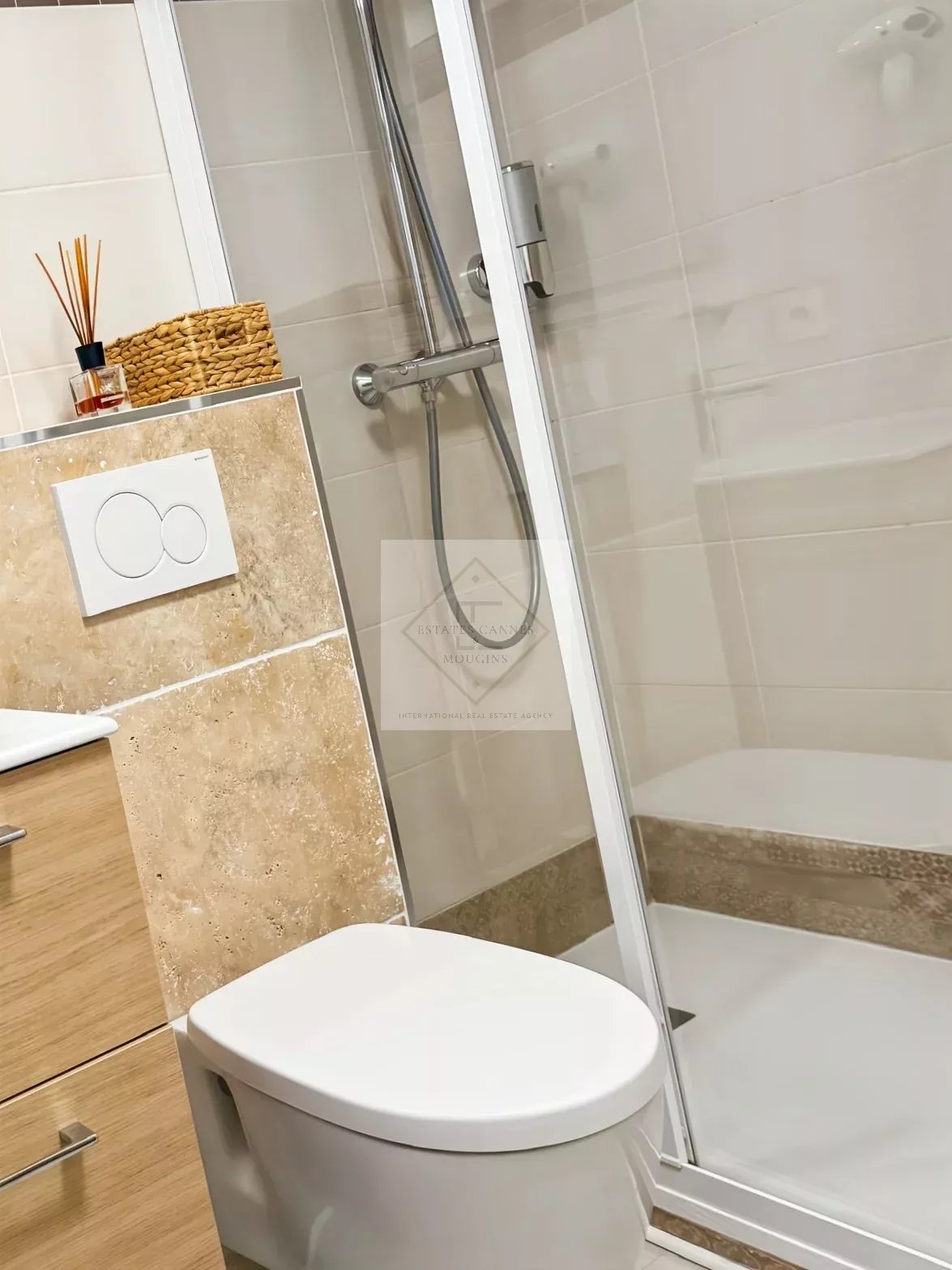 VILLENEUVE-LOUBET PLAGE — STUDIO MEUBLÉ 24 M² AVEC BALCON — PREMIÈRE LIGNE MER — photo 5