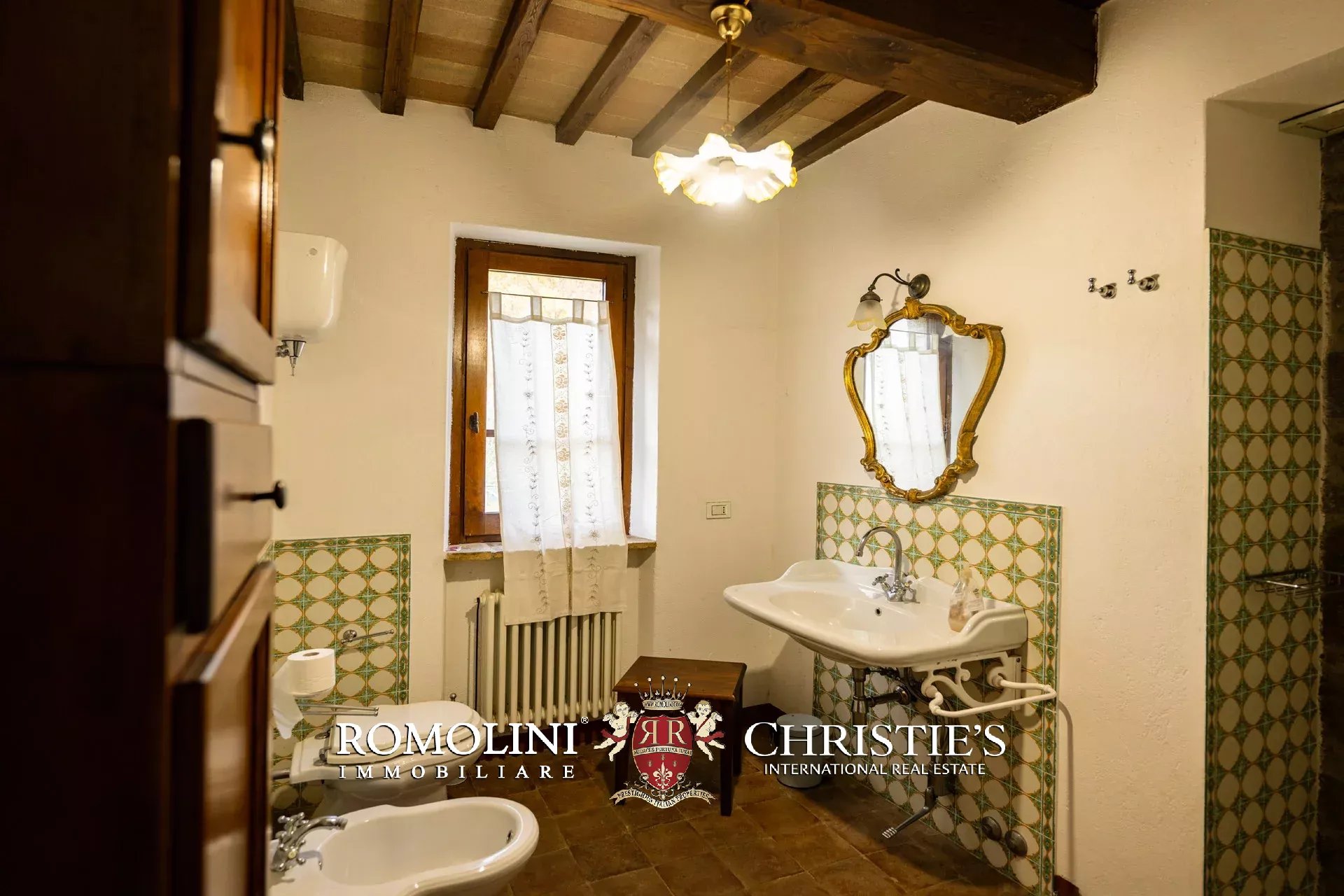 11 Bedroom Villa/Townhouse's Image 31