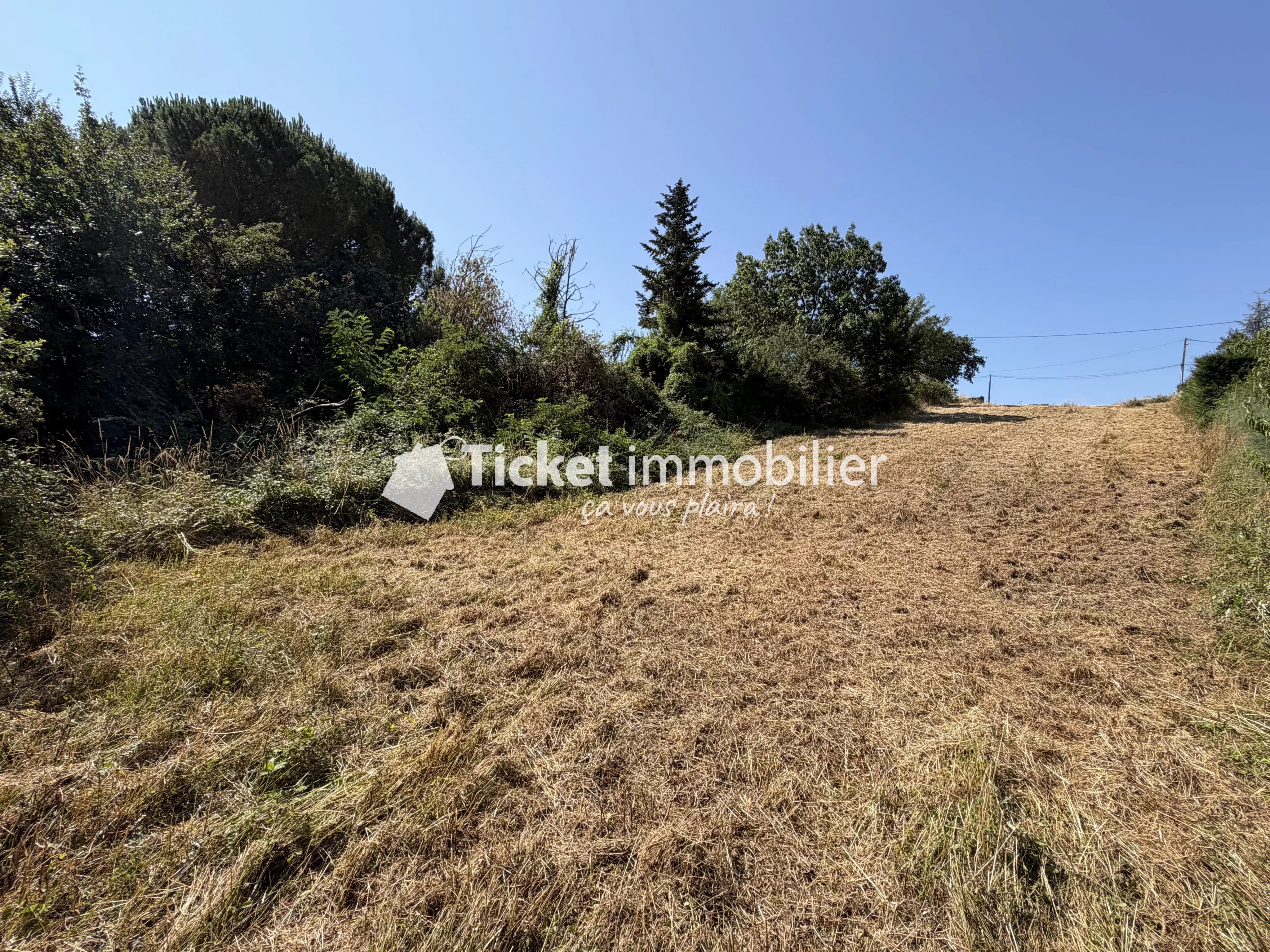 TERRAIN CONSTRUCTIBLE 1163m2 DAUX NON VIABILISE LIBRE DE CONSTRUCTEUR — photo 4