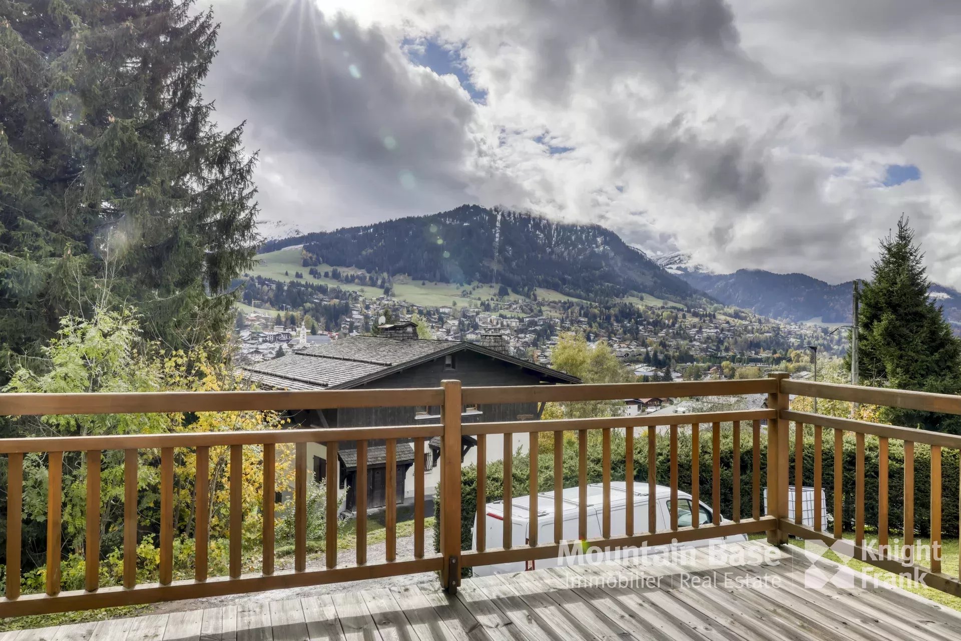 Photo of A beautiful, traditional 4-bedroom family chalet in Jaillet, Megève