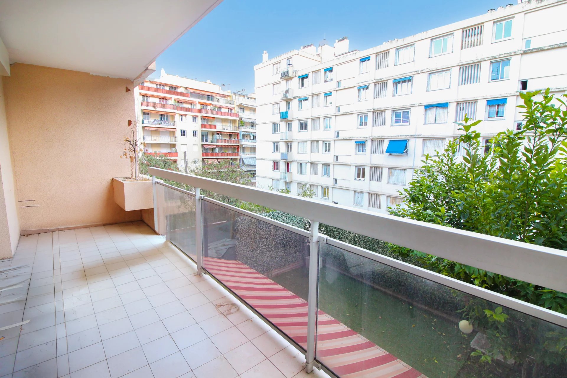 NICE NORD - Cyrille Besset - 2P 51m² - Terrasse 10m² - Sud - dégagé - 235.000 €