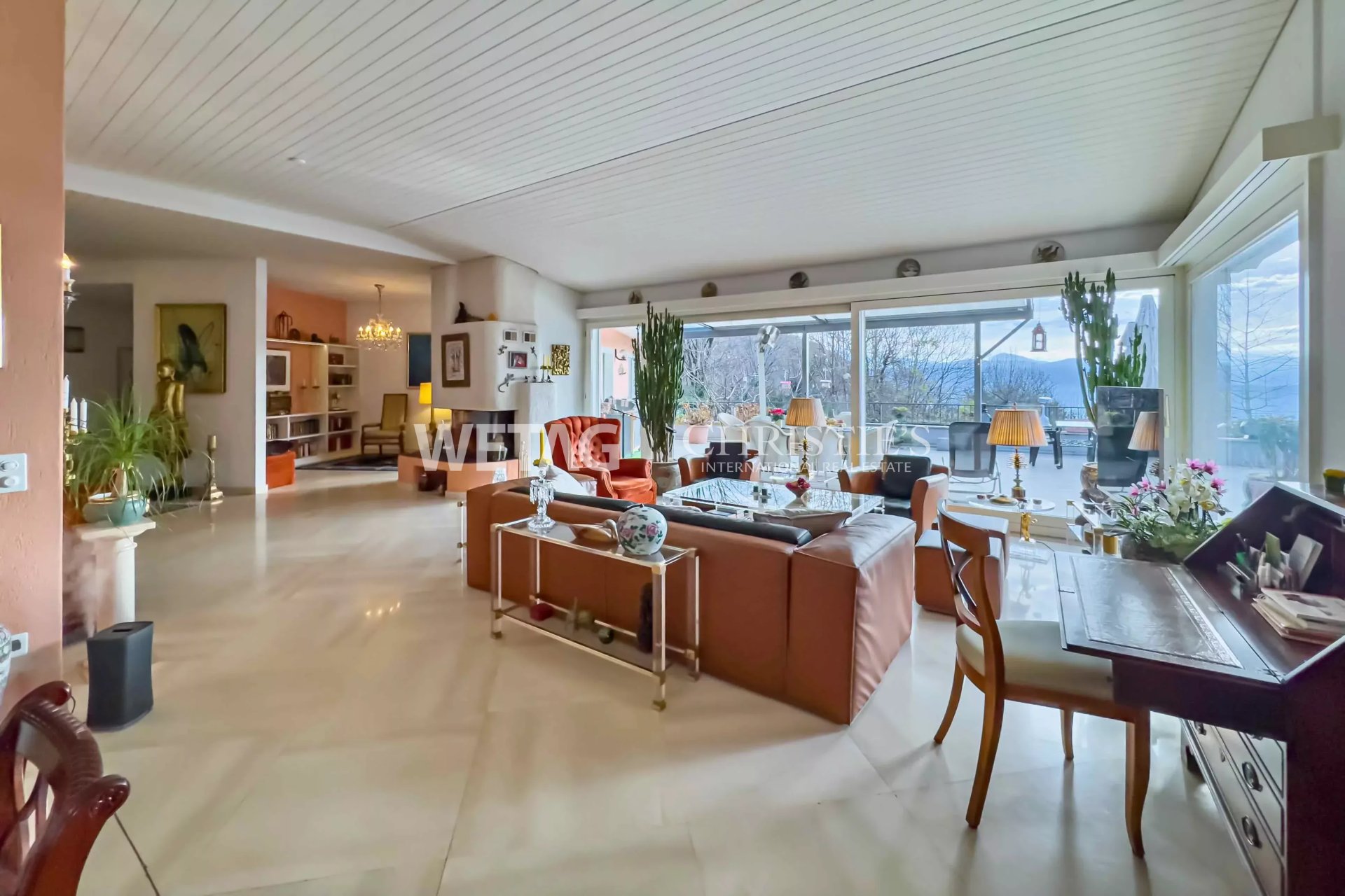5 Bedroom Villa/Townhouse's Image 4