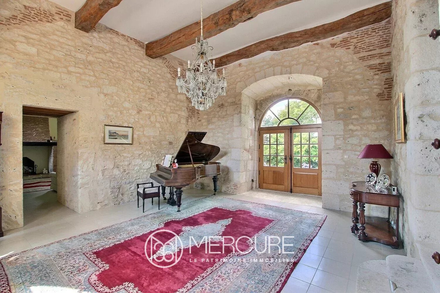 Renovated 15-18th centuries chateau - 8059TS