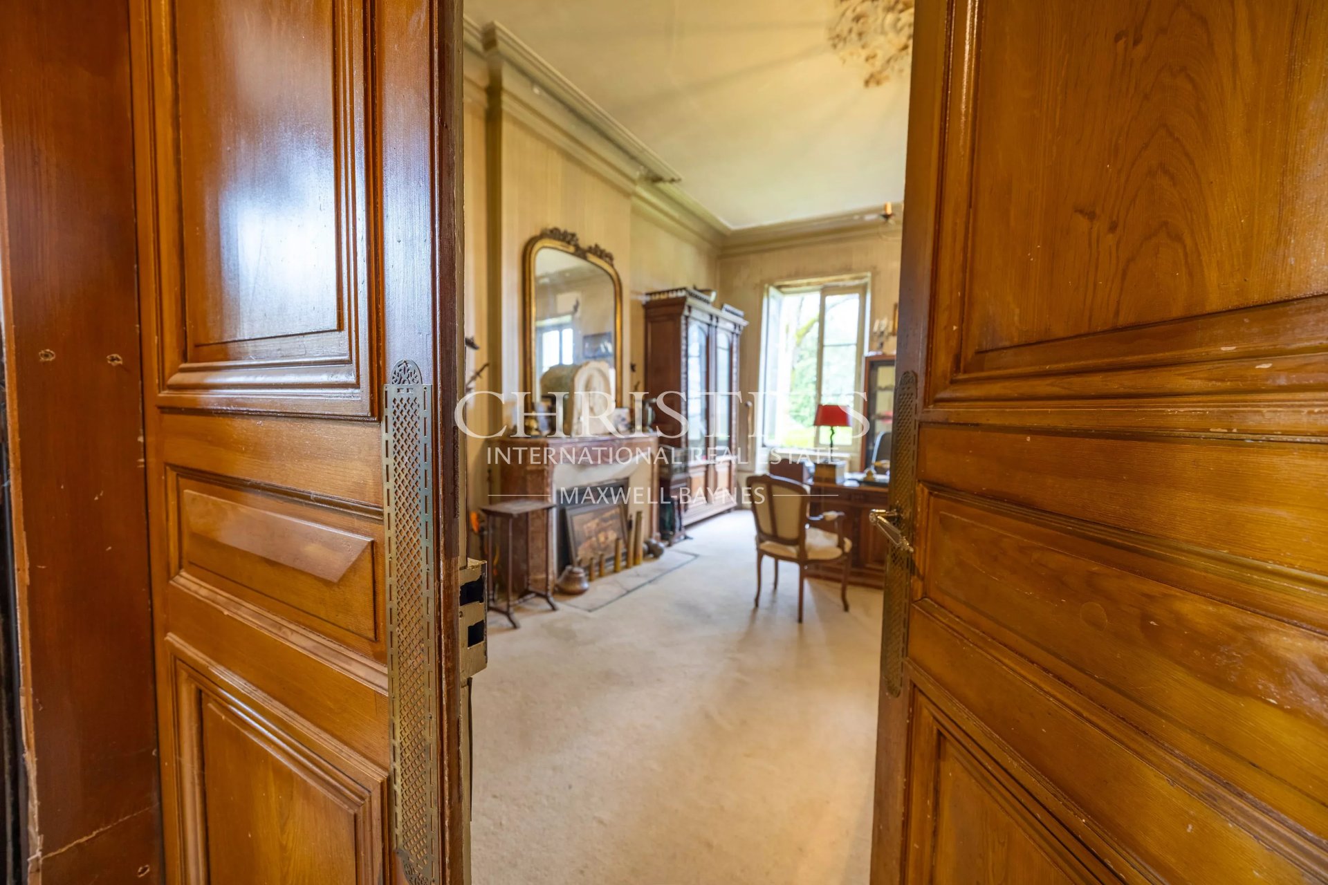 10 Bedroom Chateau's Image 20