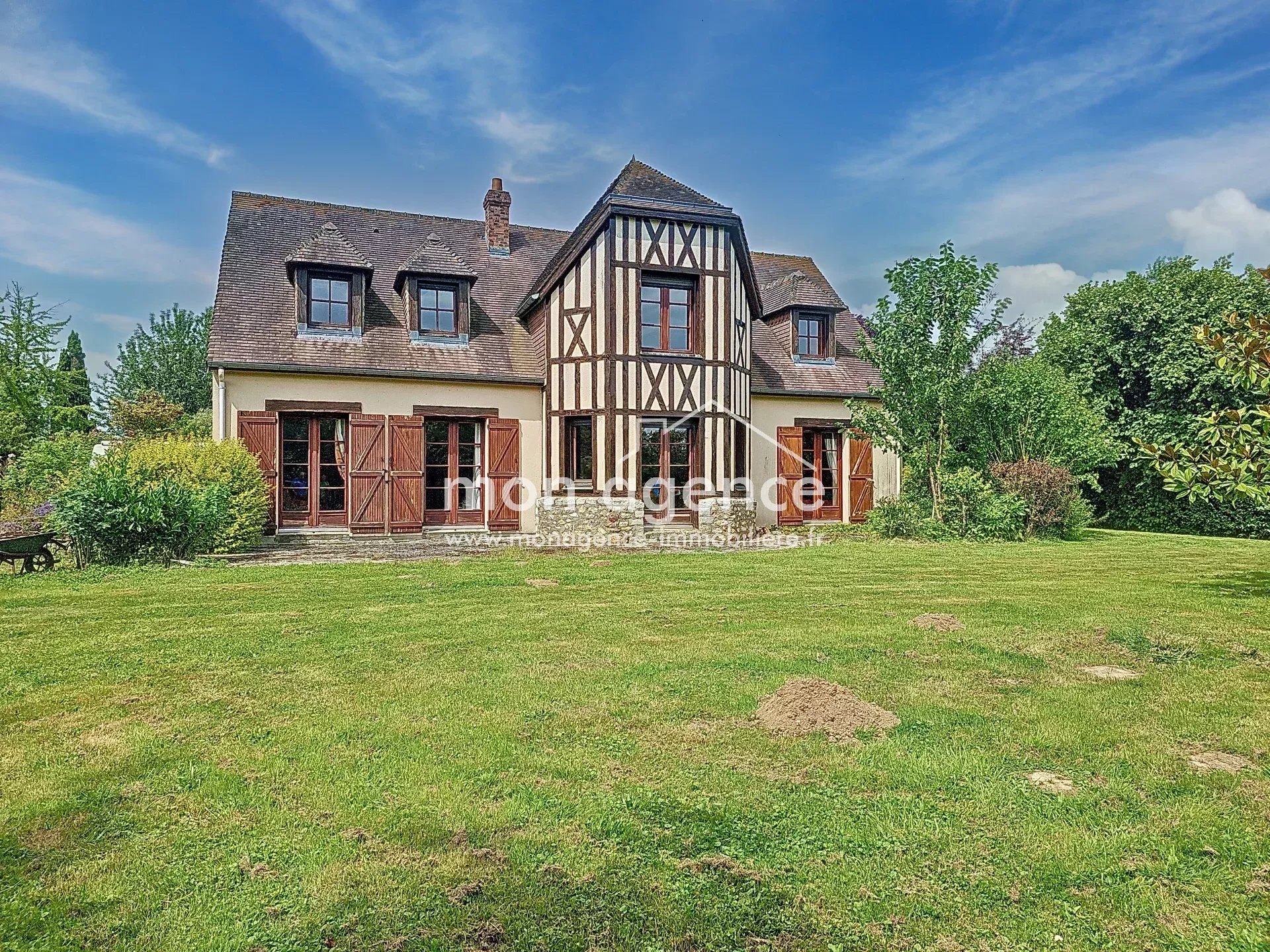 A Quévreville La Poterie, maison d'architecte 5 chambres, 160 m²