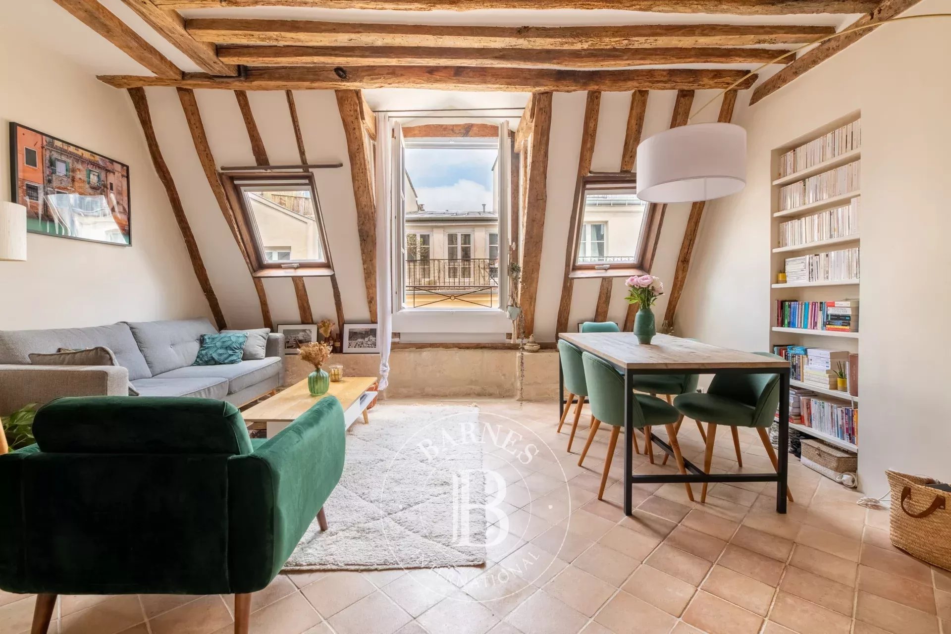 Daire Paris 3ème - picture 6