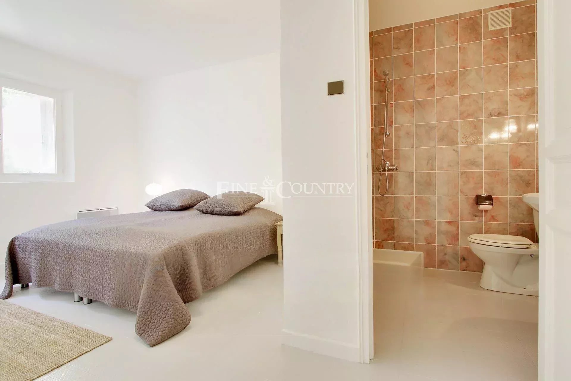 Photo of Charming Villa for sale in Vence with Panoramic Views