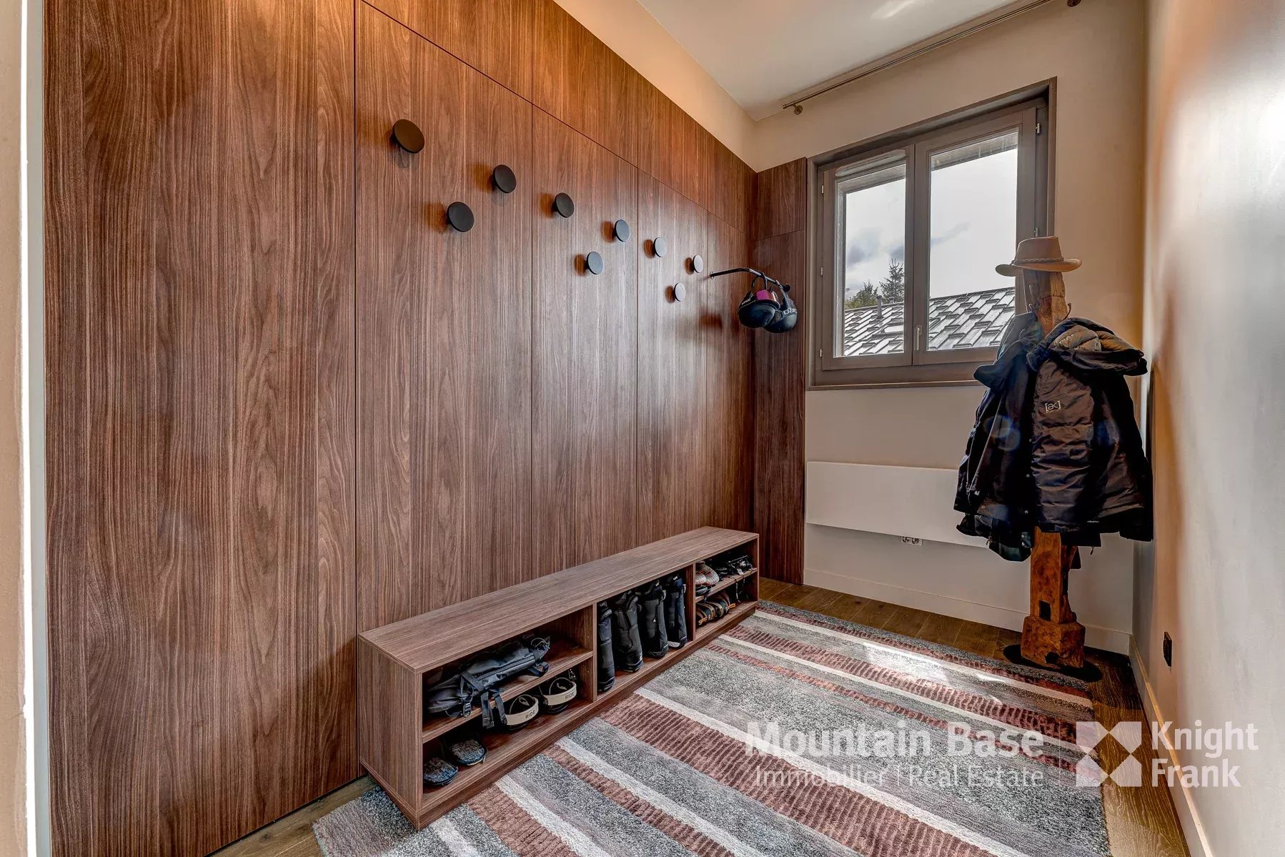 Photo of Newly built, 3-bedroom, 3-bathroom penthouse apartment in Chamonix centre