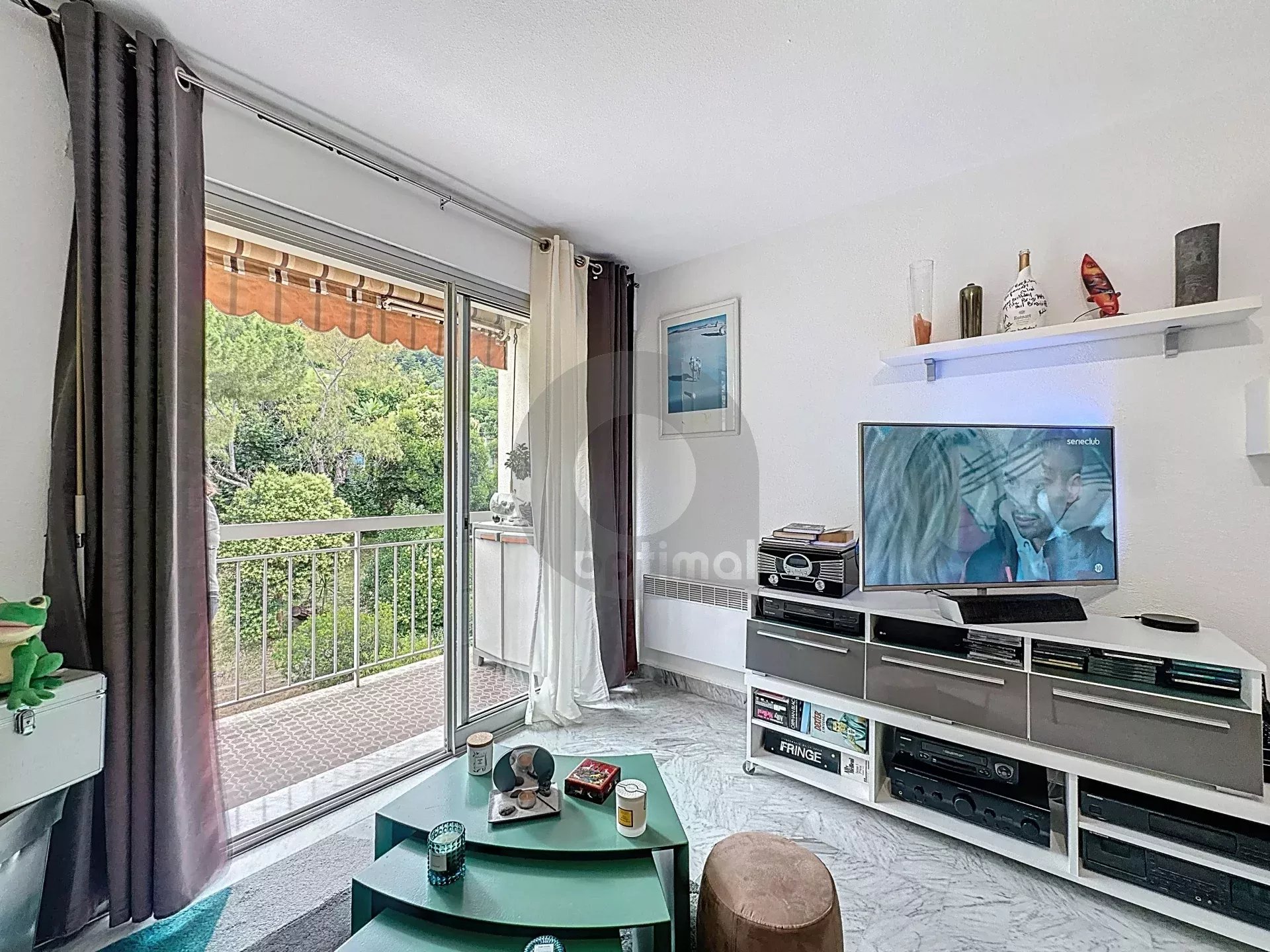 STUDIO - BALCON PARKING ET CAVE