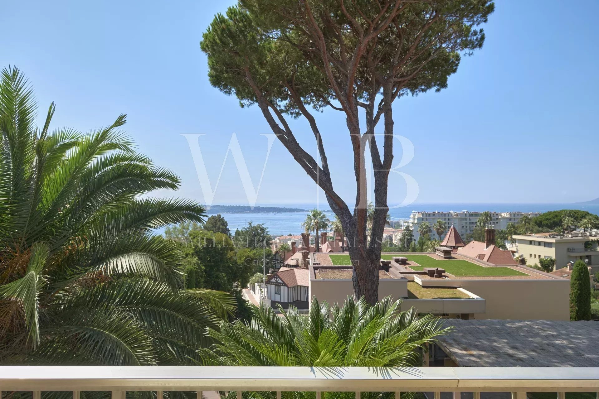 Agence immobilière de WILLIAM BOUZAT REAL ESTATE – Cannes French Riviera