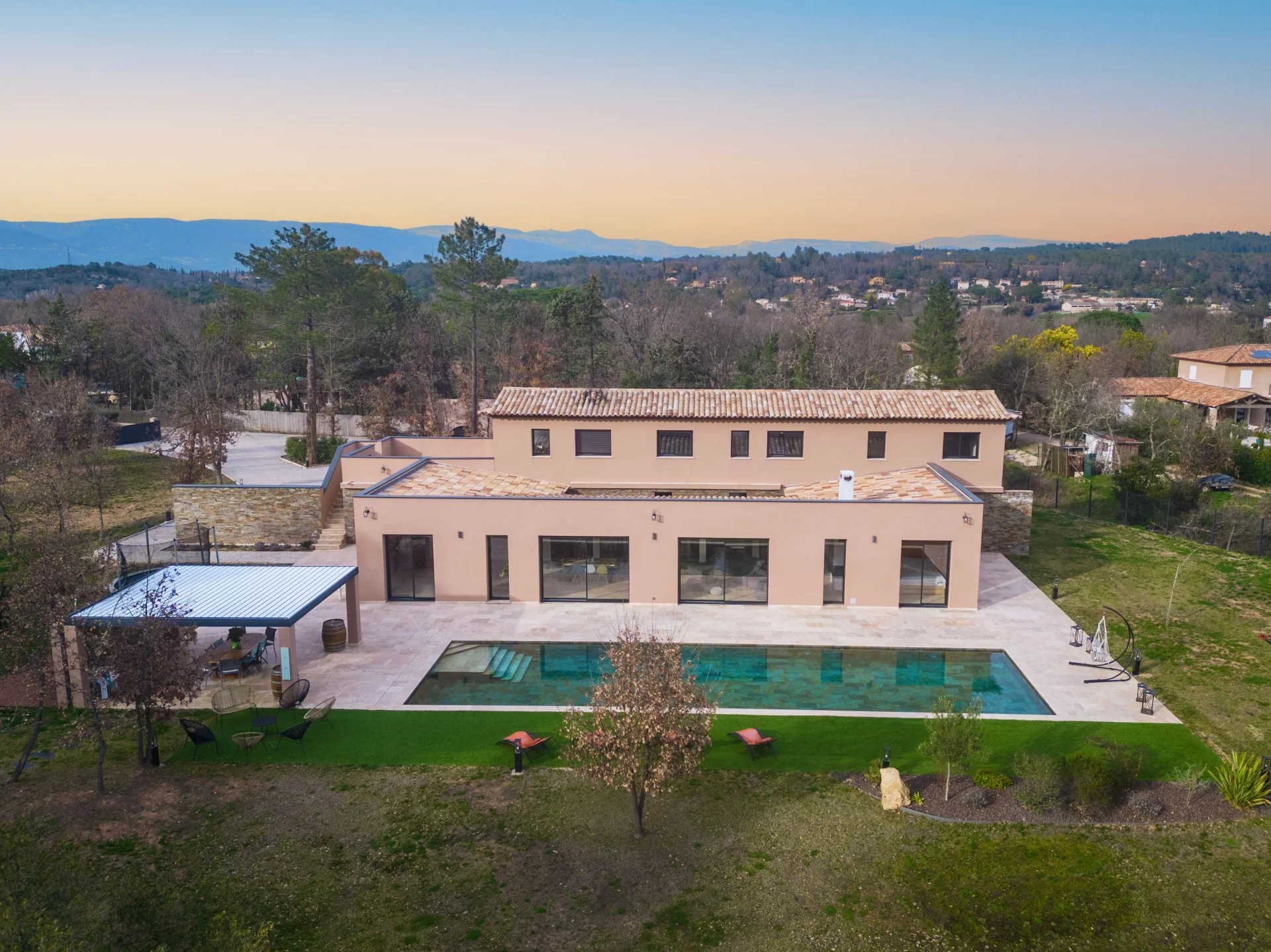 Magnifique propriété contemporaine au coeur de l'Esterel