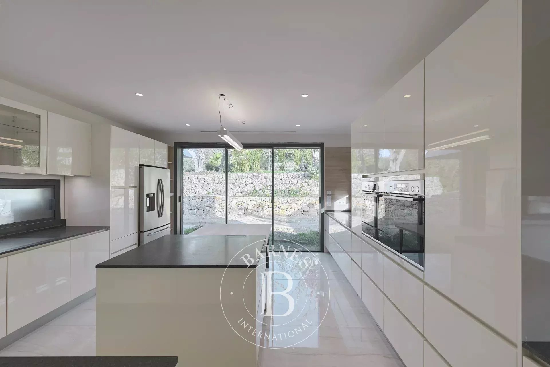 Ev Mougins - picture 8