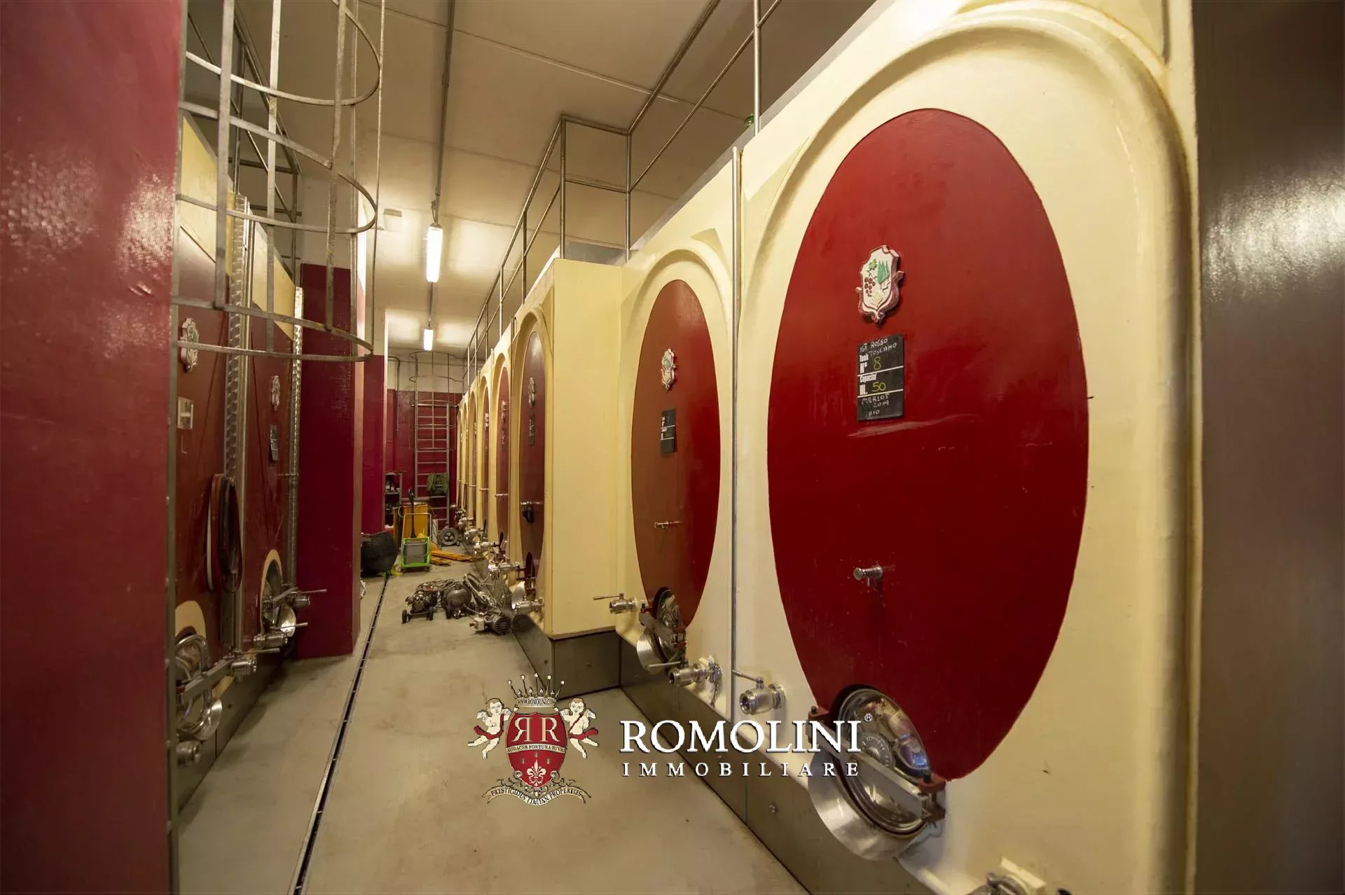 11 Bedroom Vineyard's Image 40