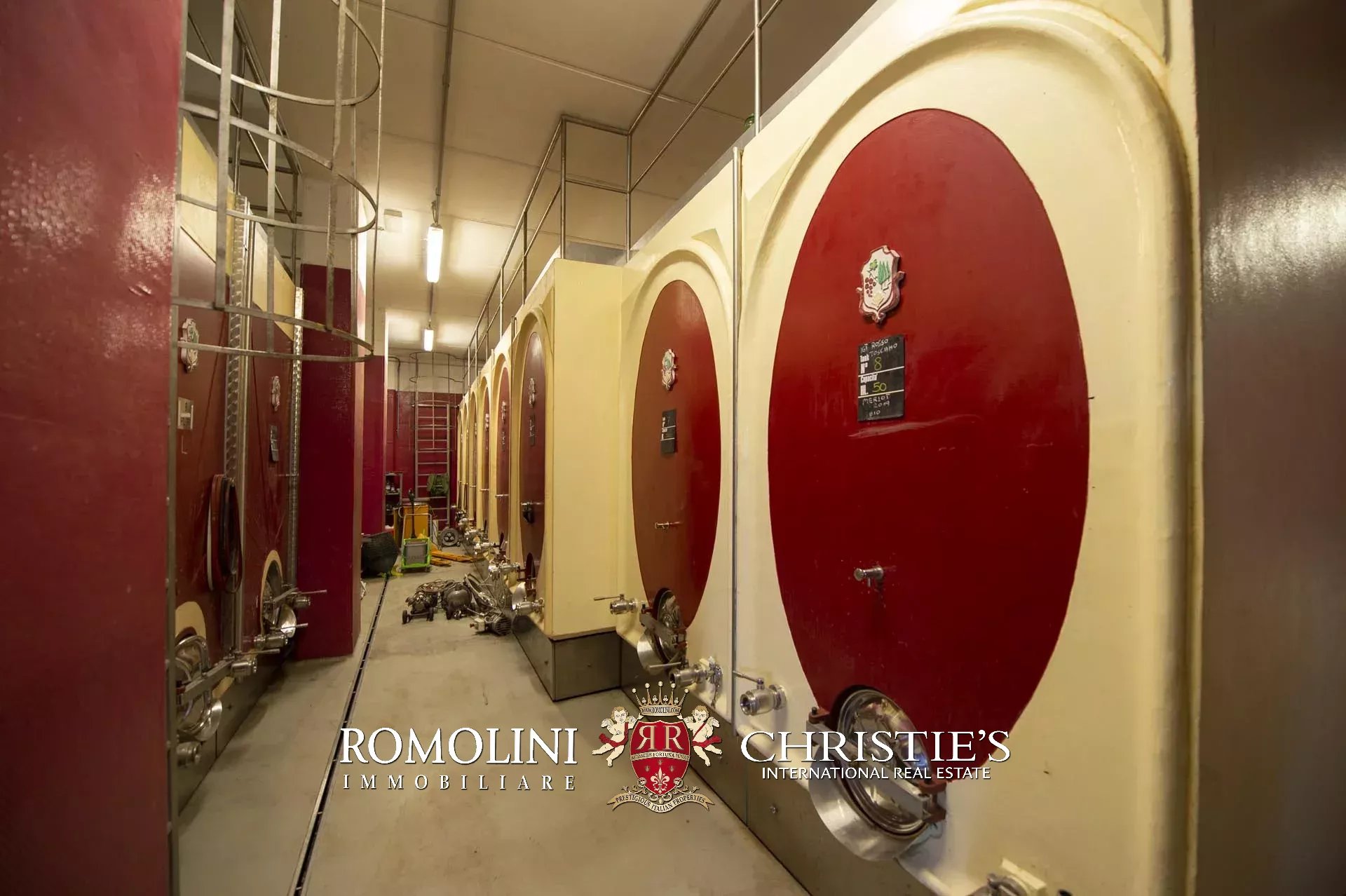 11 Bedroom Vineyard's Image 40
