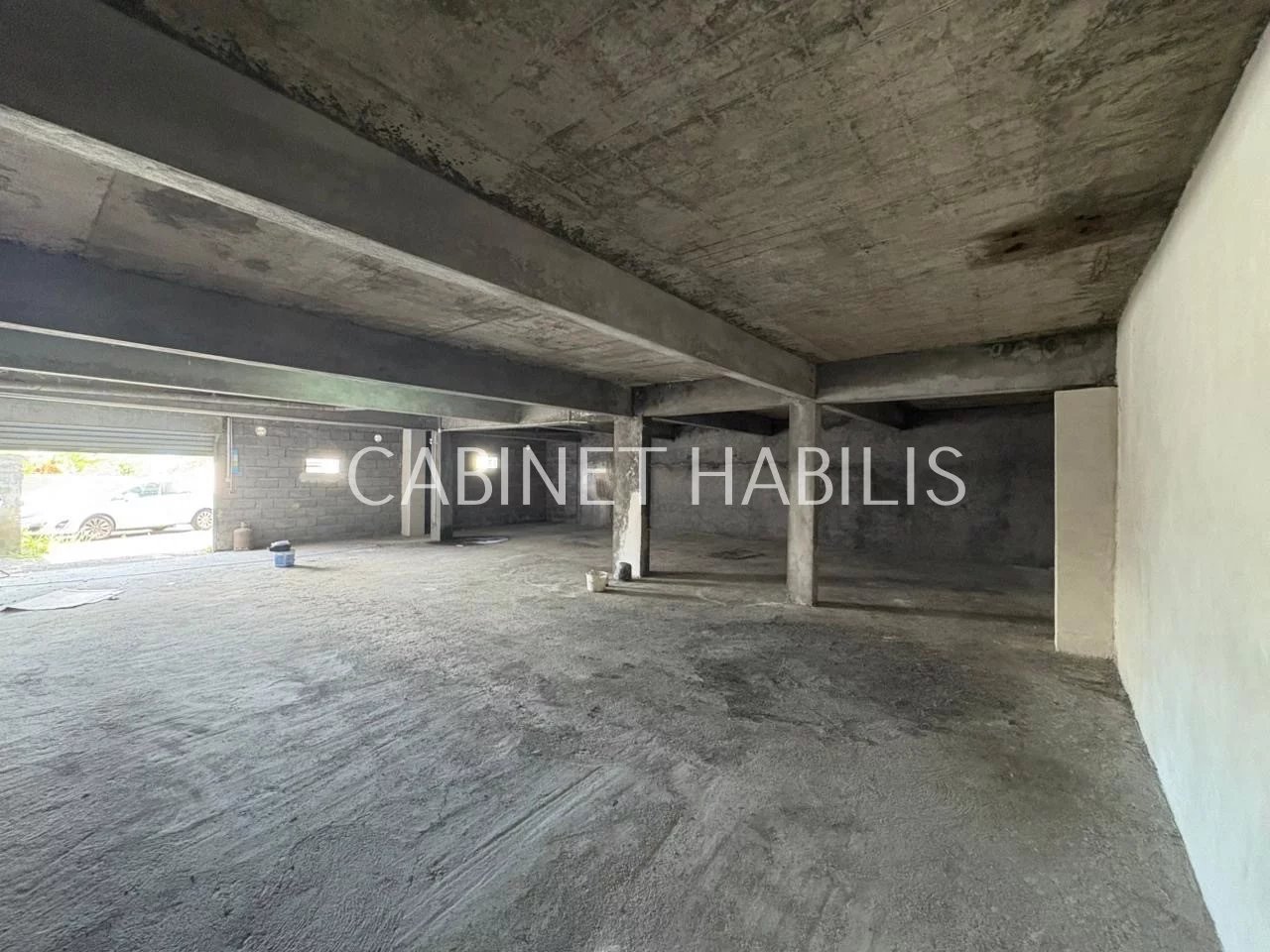 Location Local commercial Saint-Pierre