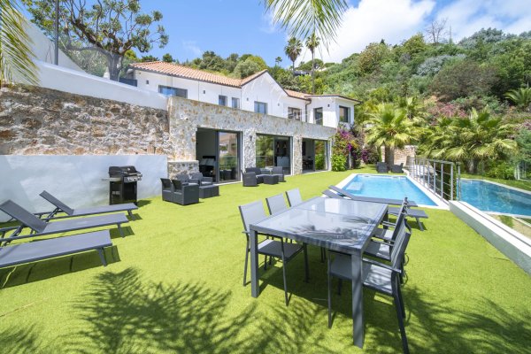 Luxury Villa Vallauris: A Family Legacy Estate in Golfe-Juan — photo 5