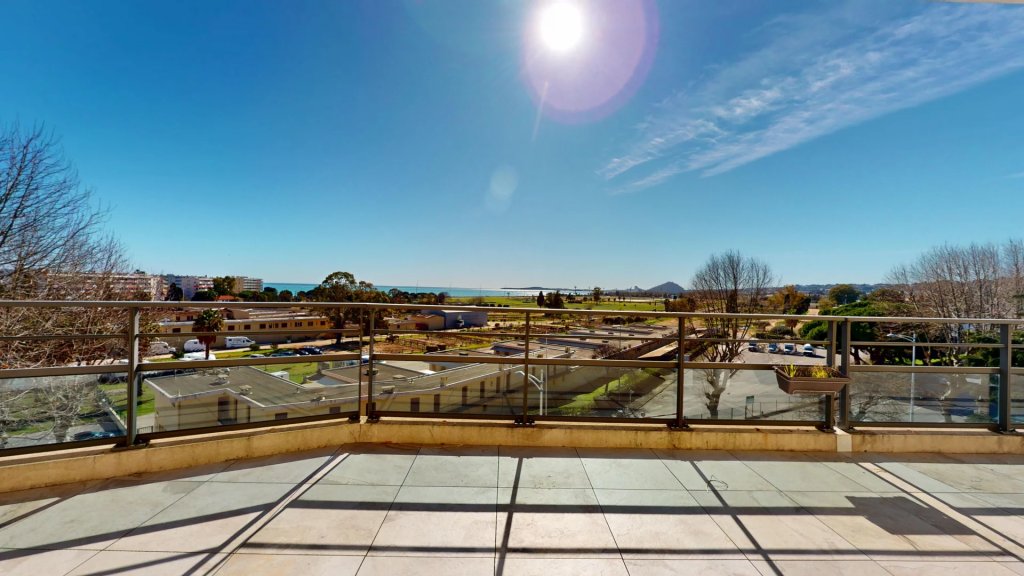 Apartment for sale in Cagnes sur mer — Rooftop Villa with Panoramic Sea Views in Cagnes-sur-Mer