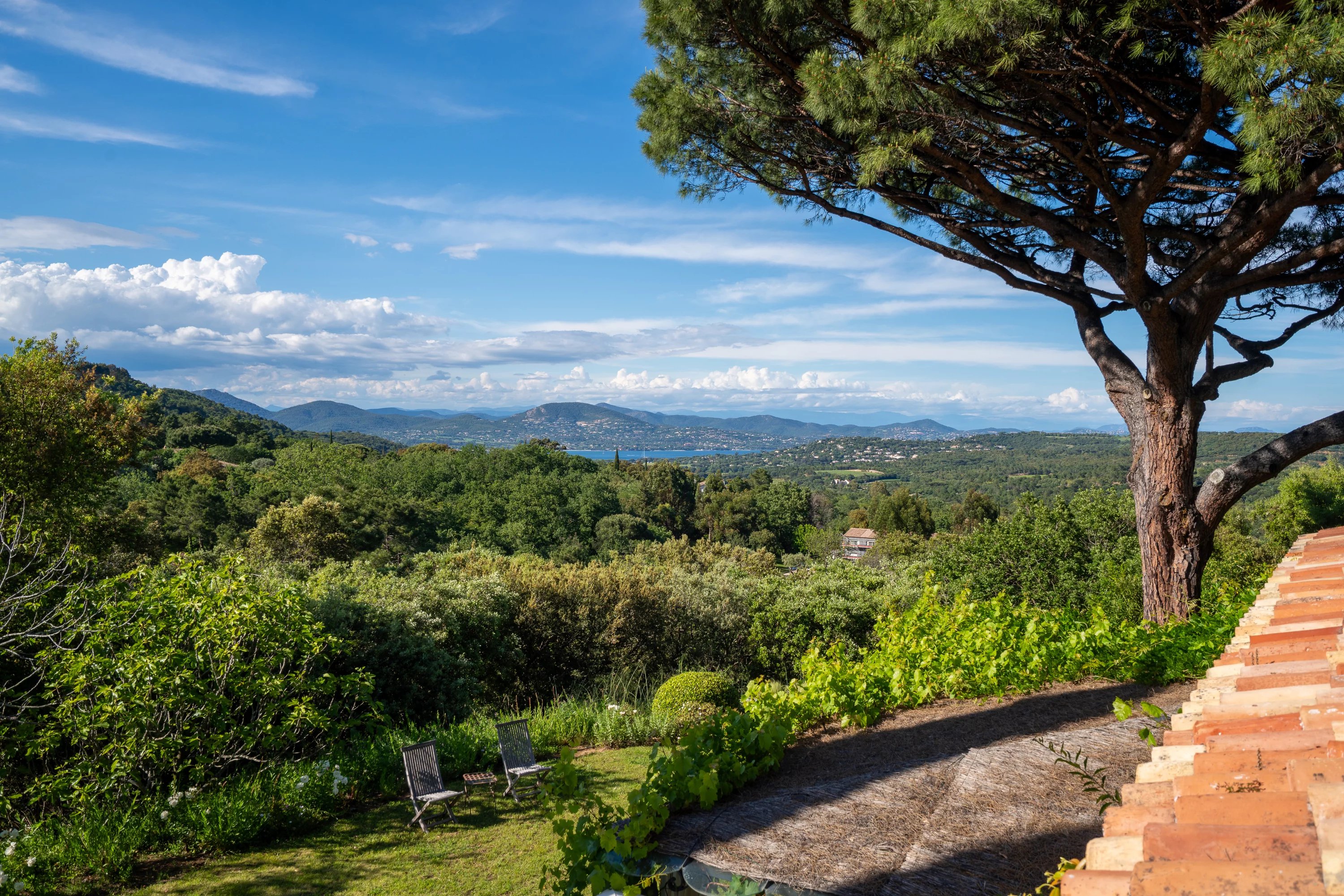 Exceptional Property in Gassin – Sea View and Absolute Tranquility