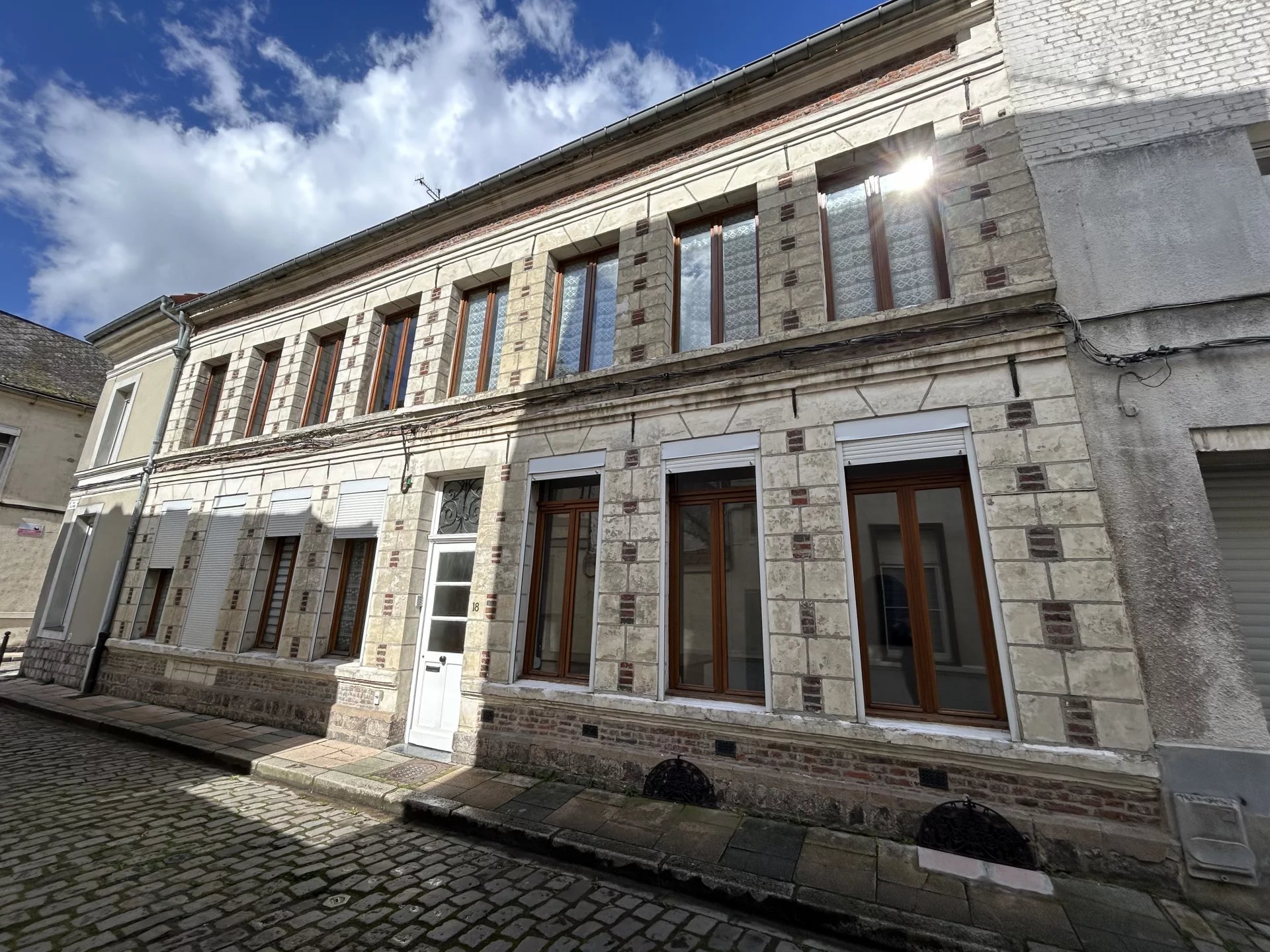 Sale Building Cambrai