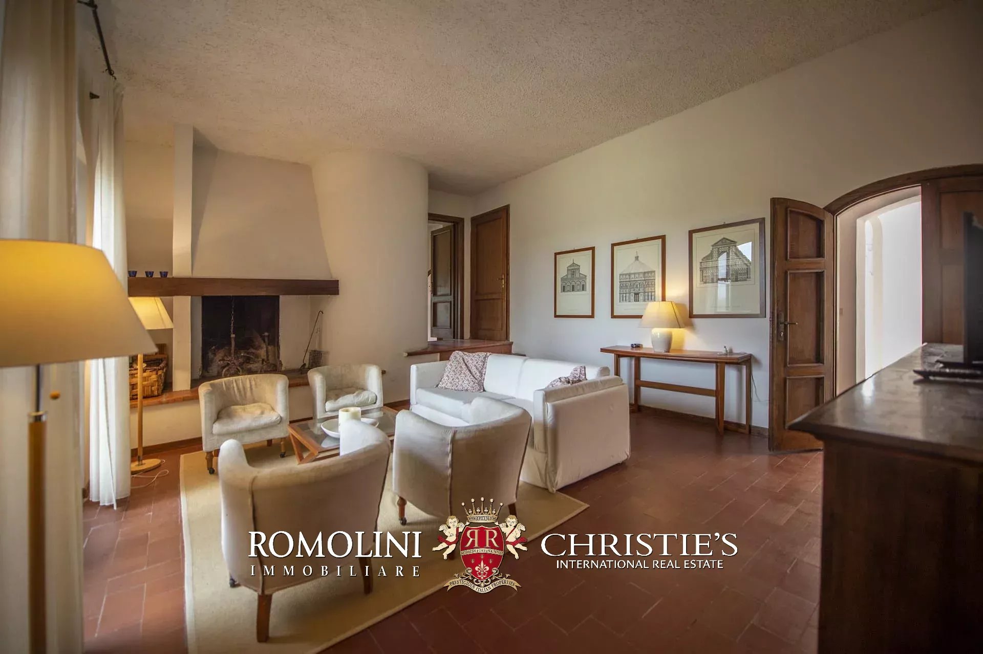 6 Bedroom Vineyard's Image 28