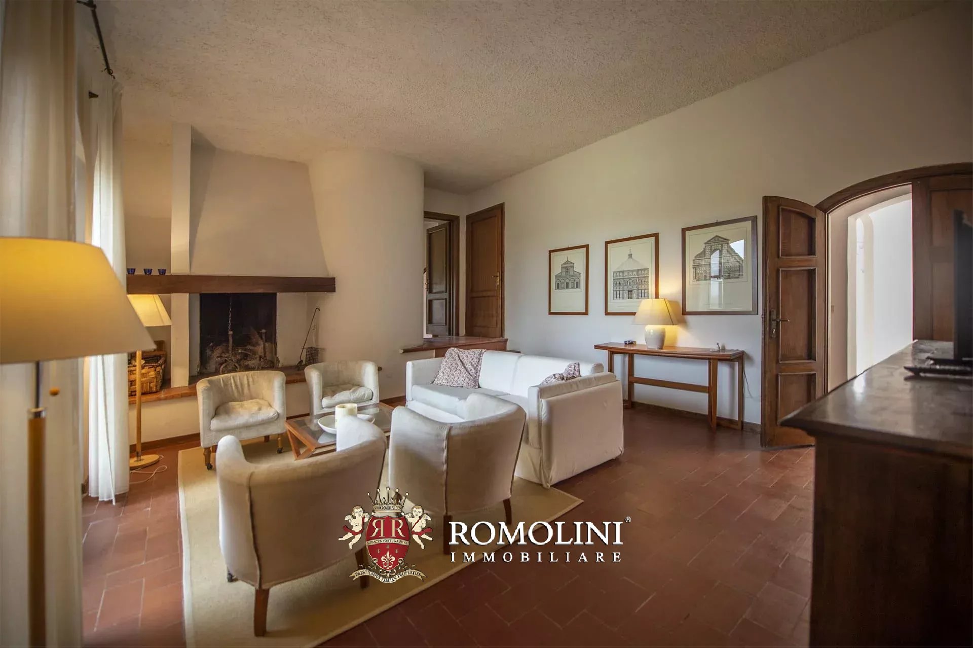 6 Bedroom Vineyard's Image 28