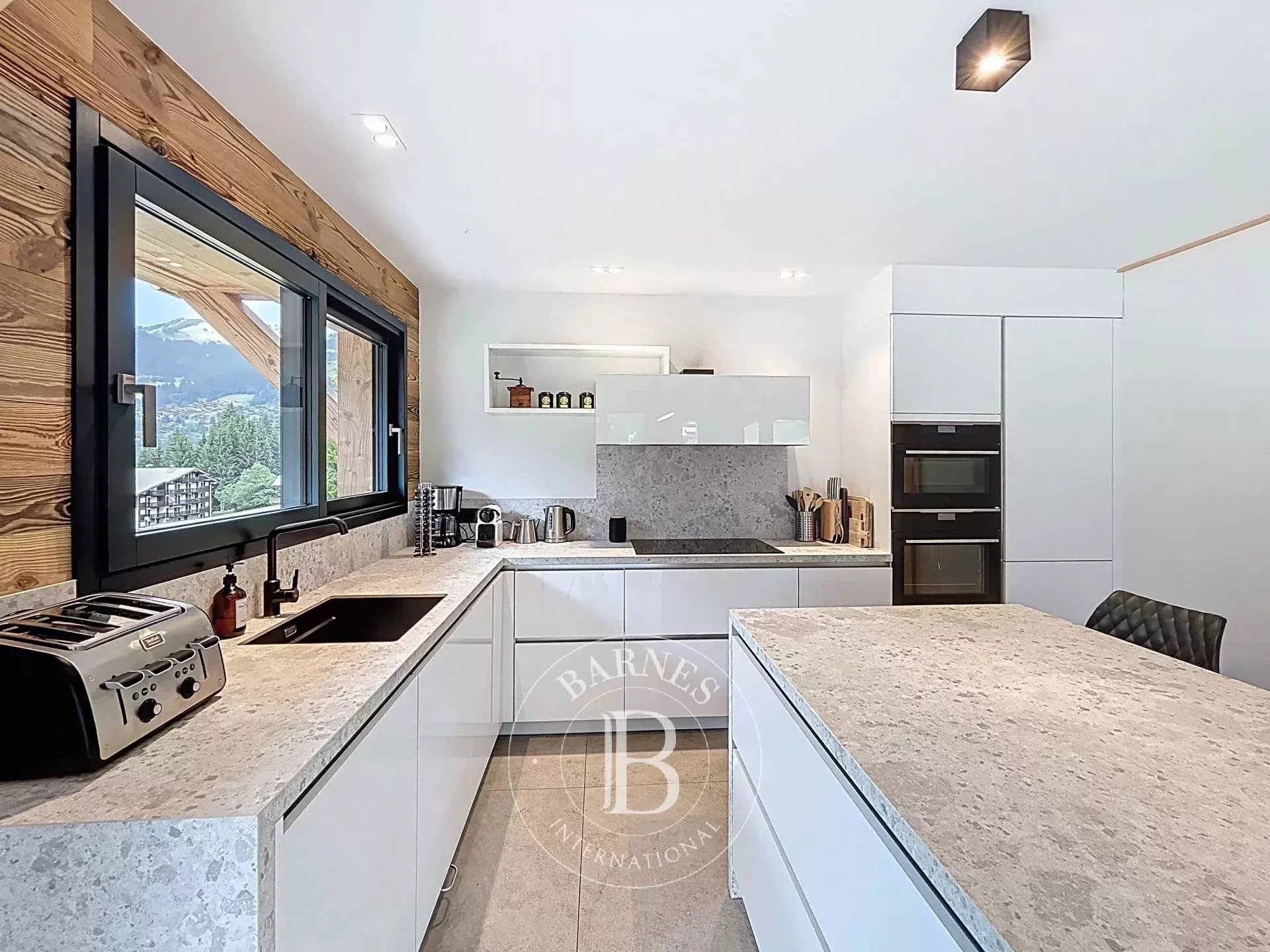 Photo of Châtel – Exceptional Chalet – 230 sqm – Sleeps 10 – Spa, Sauna & Stunning Views