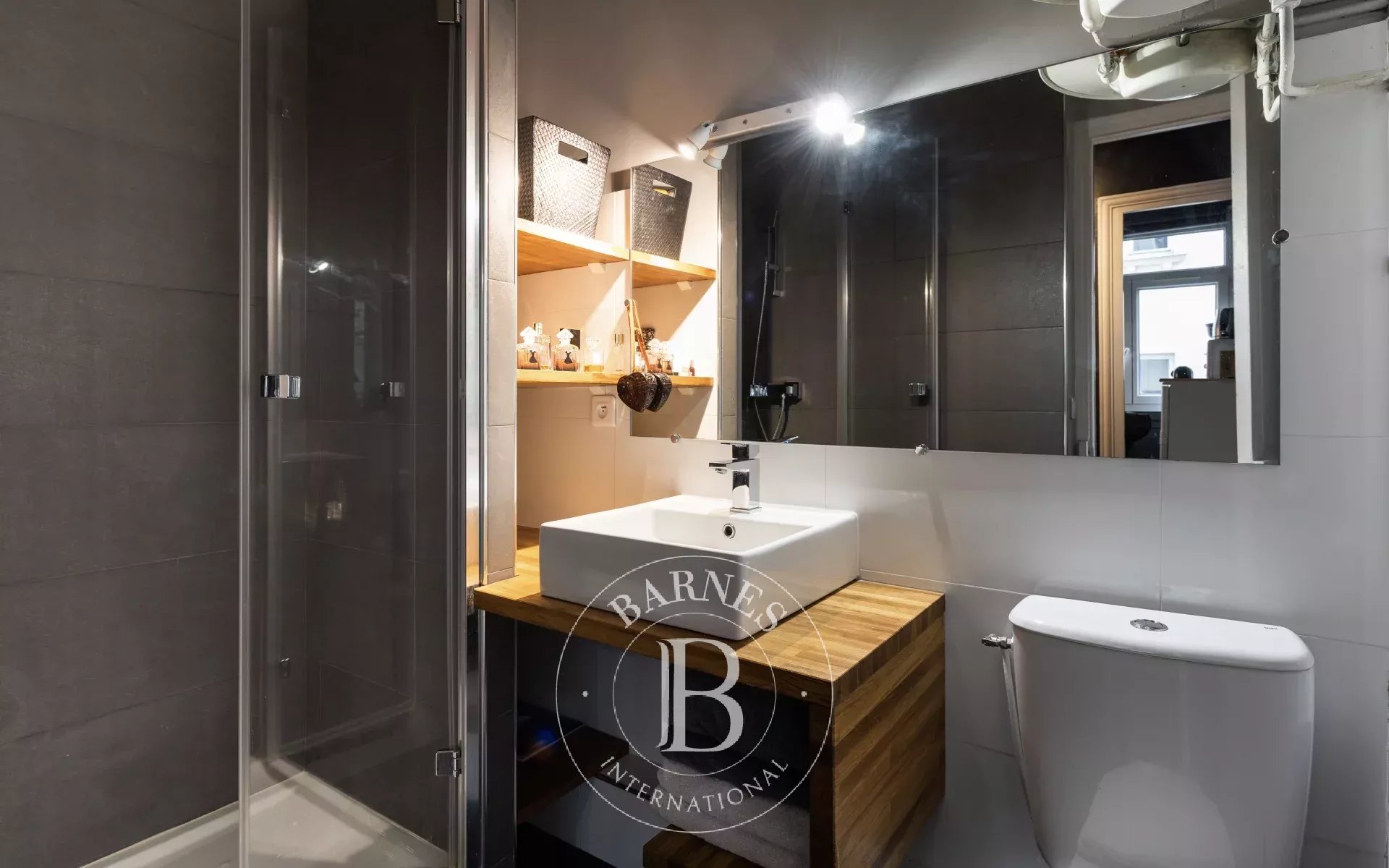 Daire Paris 18ème - picture 11