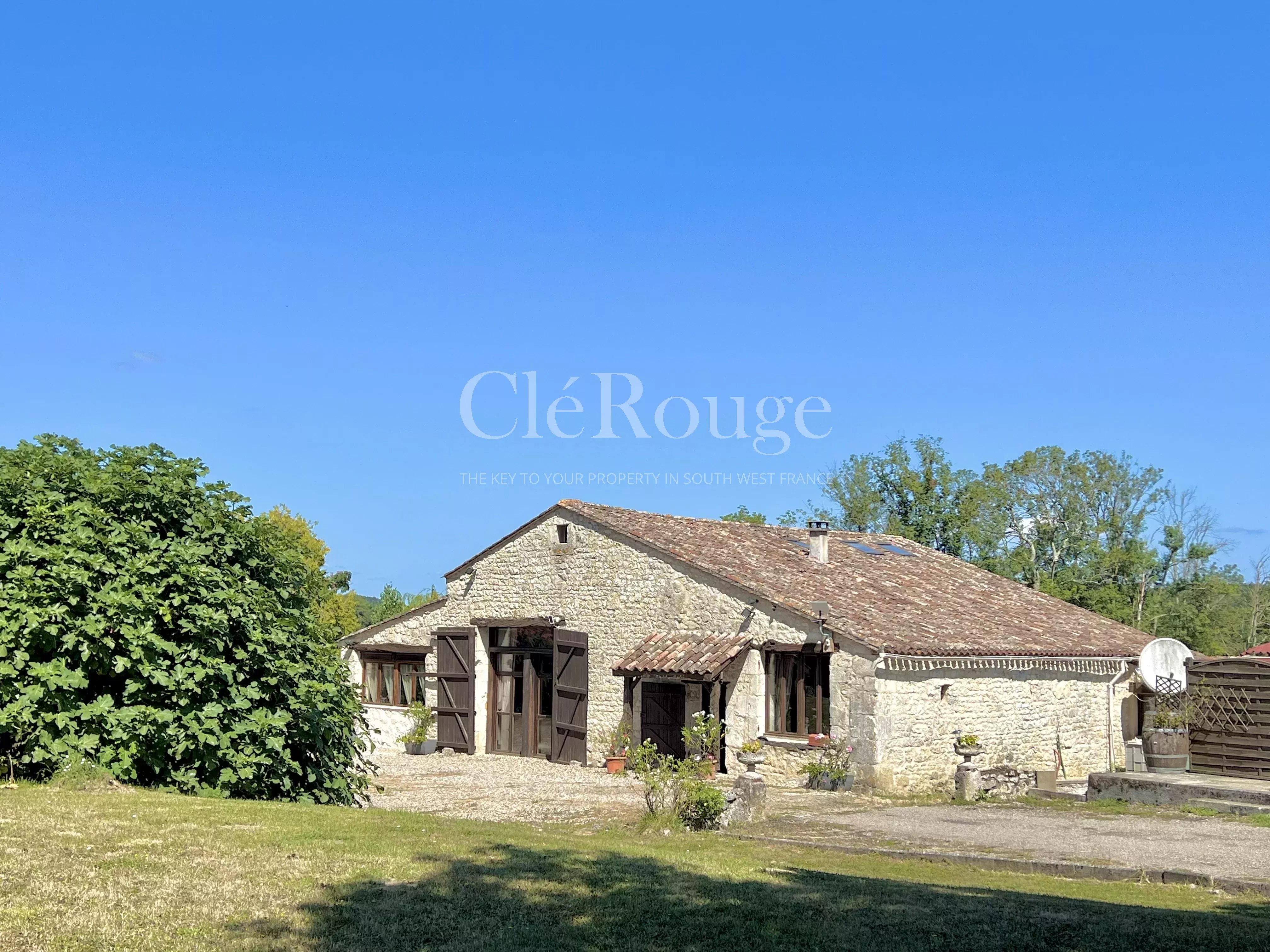 House in Duras - view 1