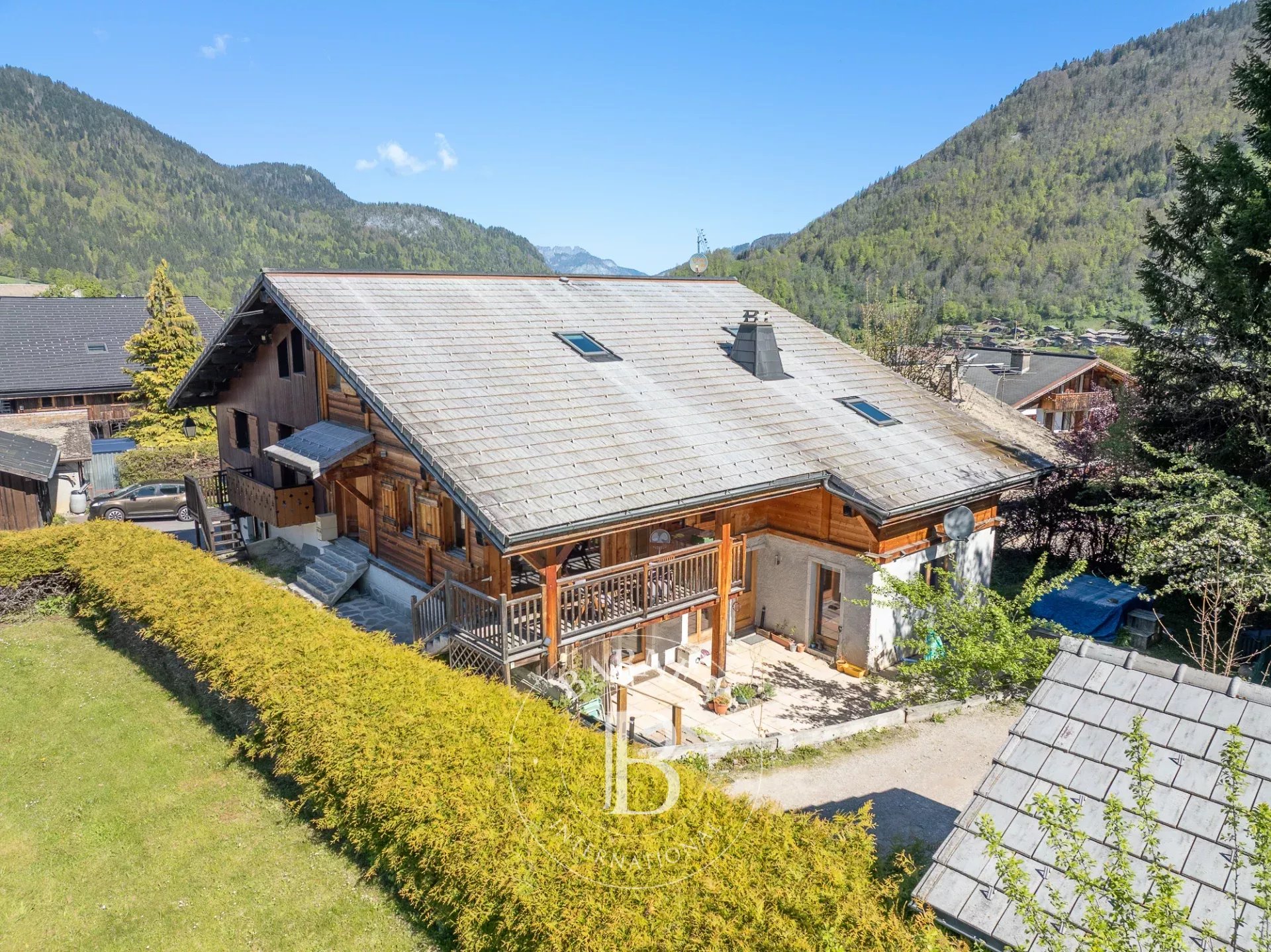Chalet Morzine  -  ref 87030930 (picture 1)