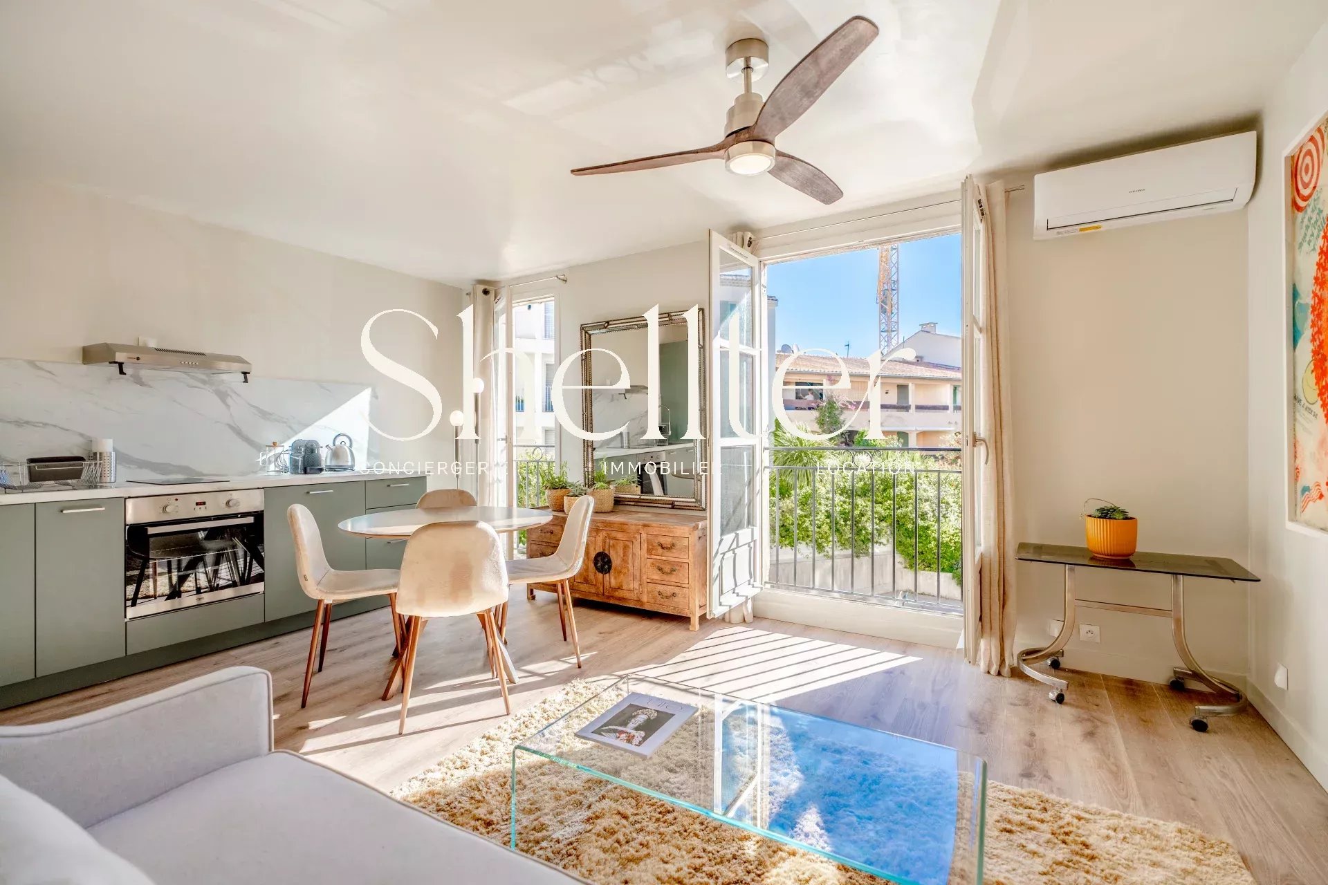 Agence immobilière de 