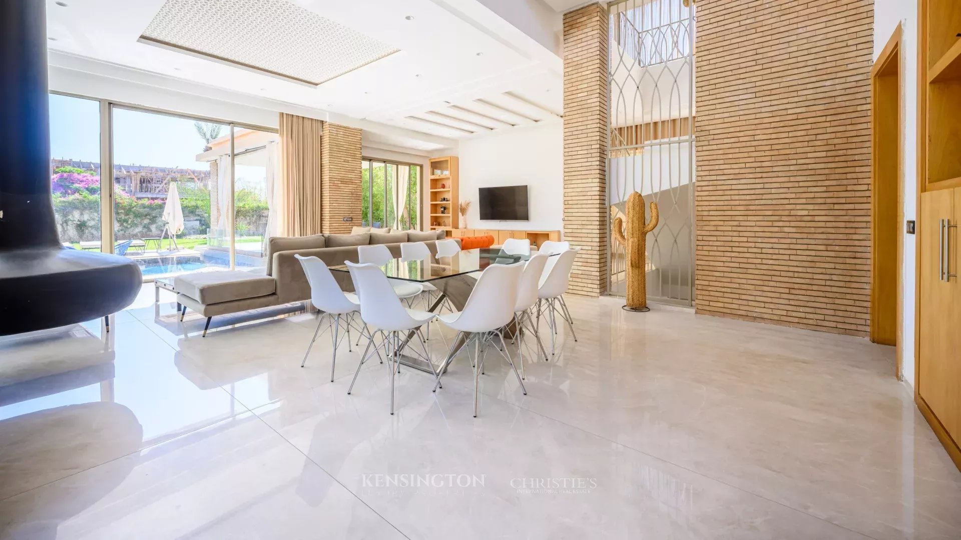 5 Bedroom Villa/Townhouse's Image 9