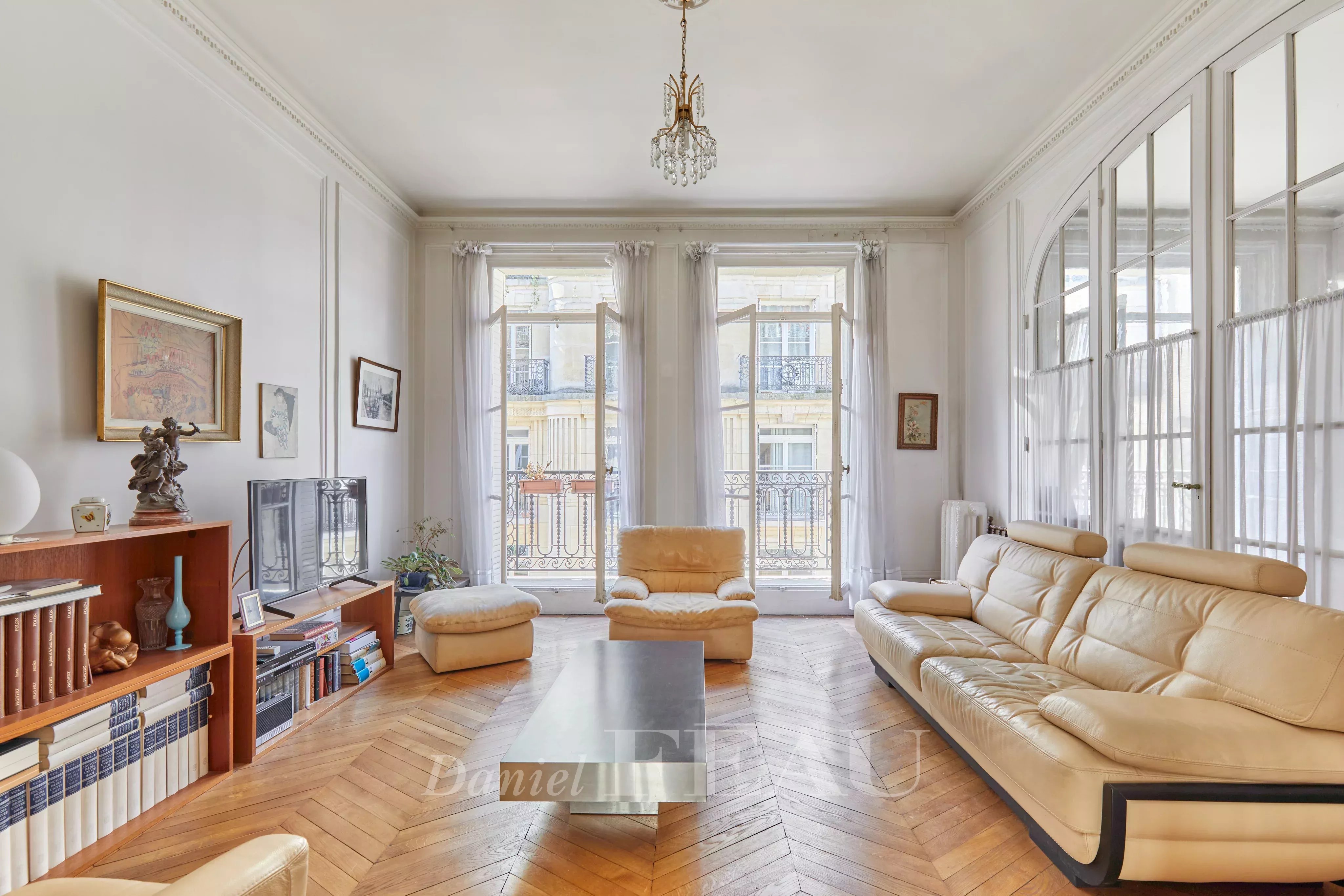 Paris 17th District – A superb 4-bed apartment