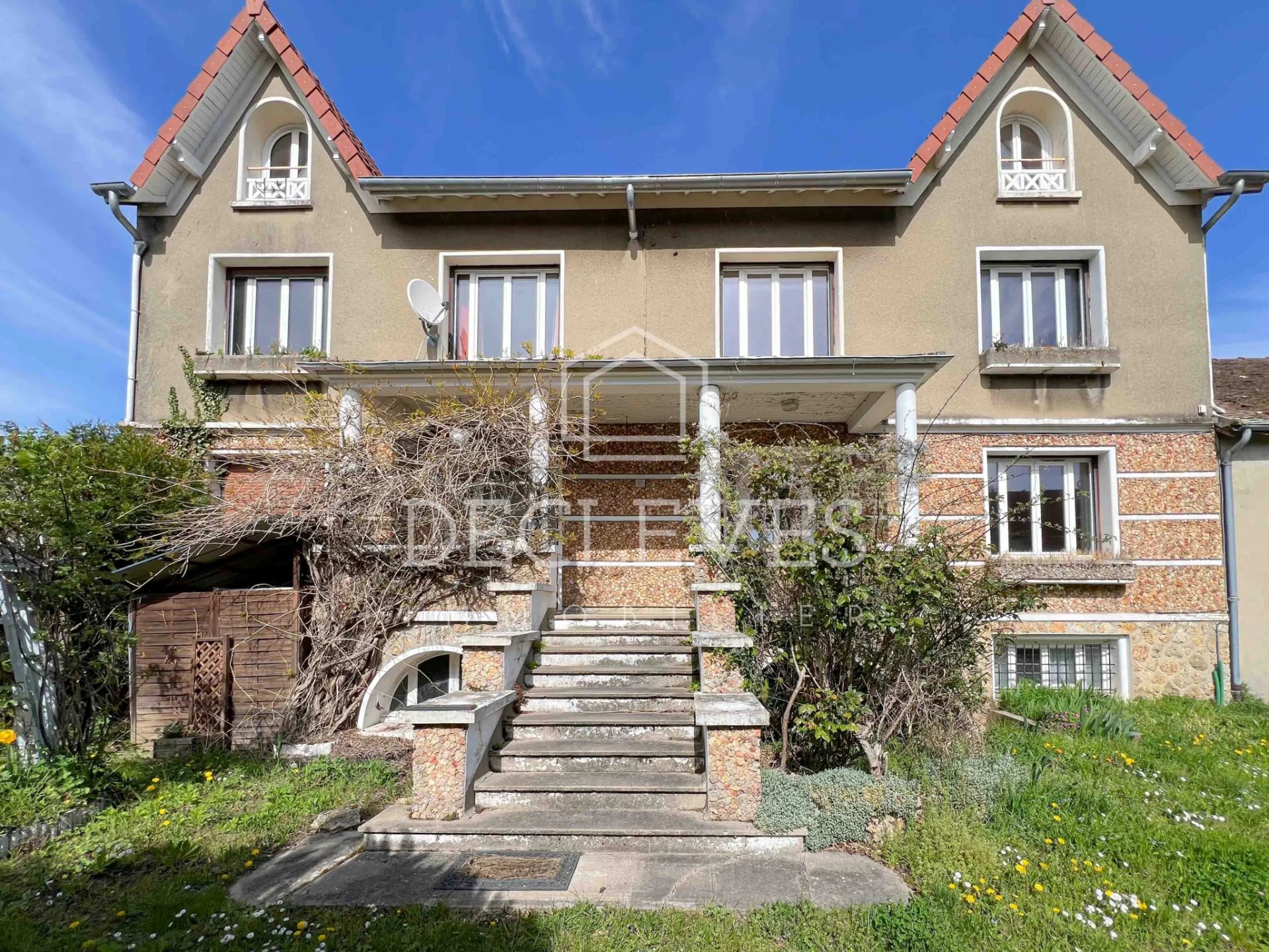 Agence immobilière de 