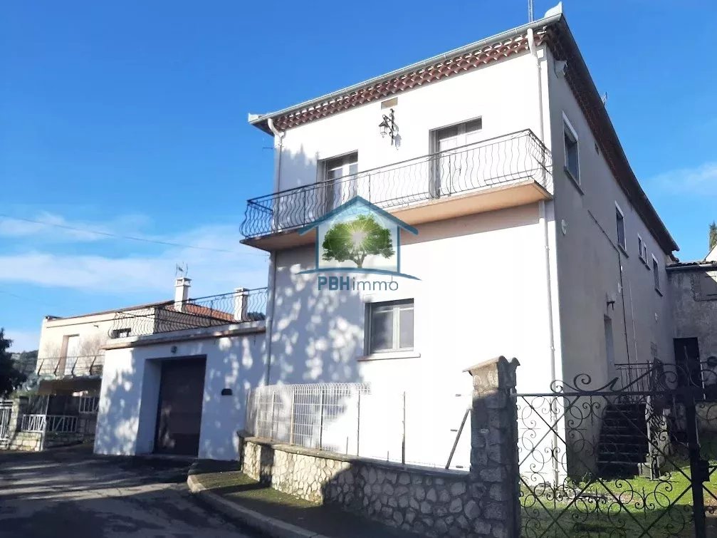 Alès, au calme, maison de qualité : deux appartements !!!