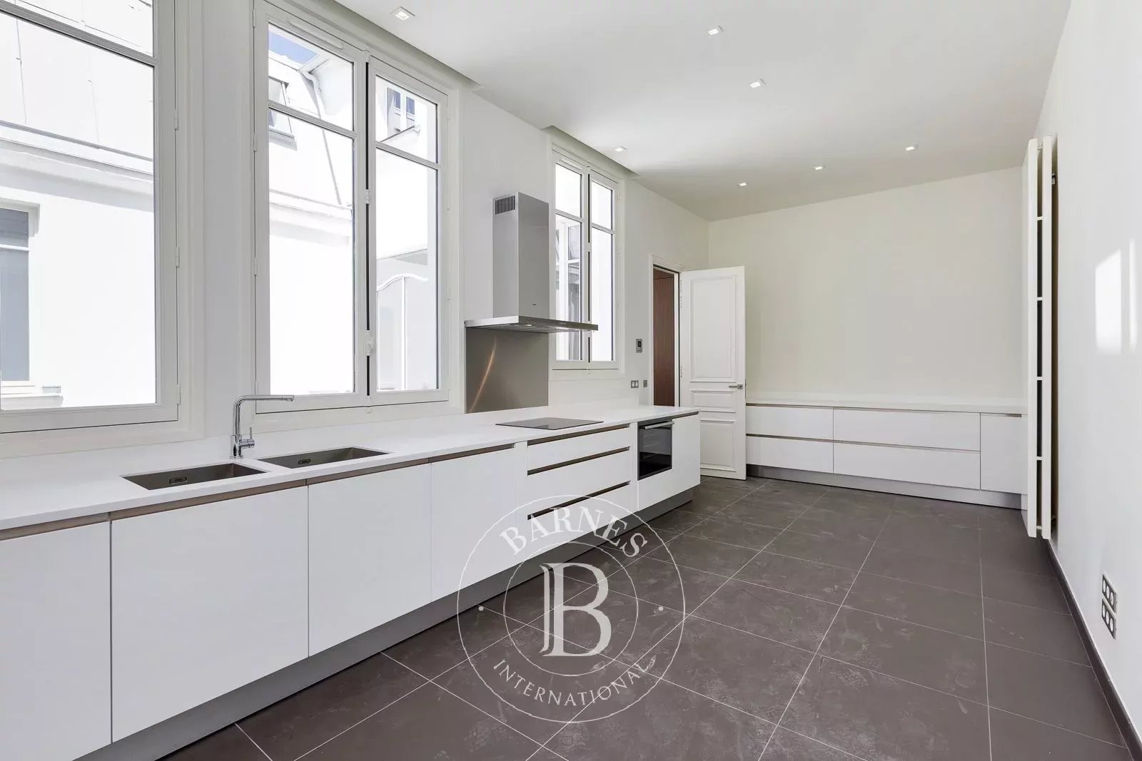 Daire Paris 16ème - picture 12