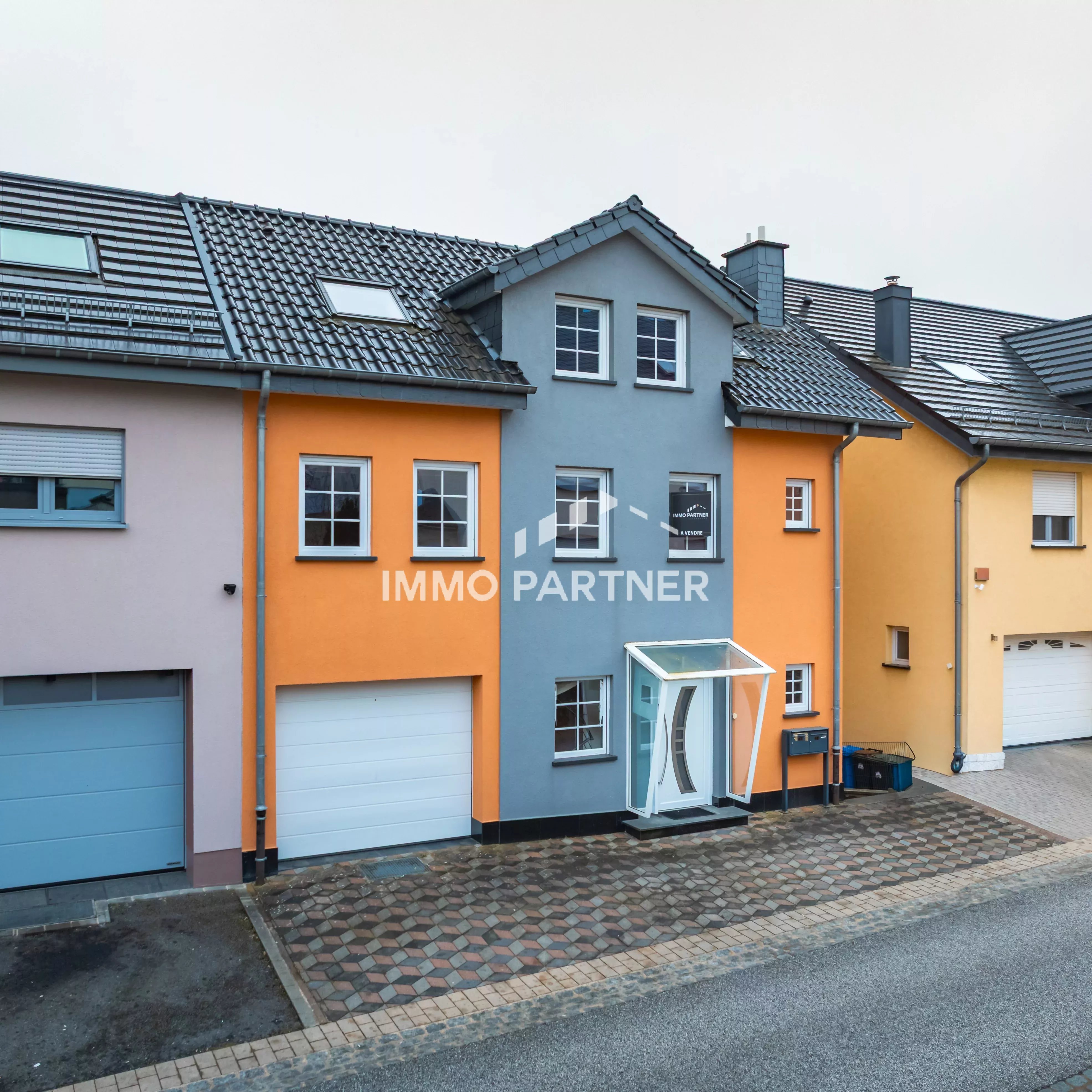 Grande maison avec logement intégré