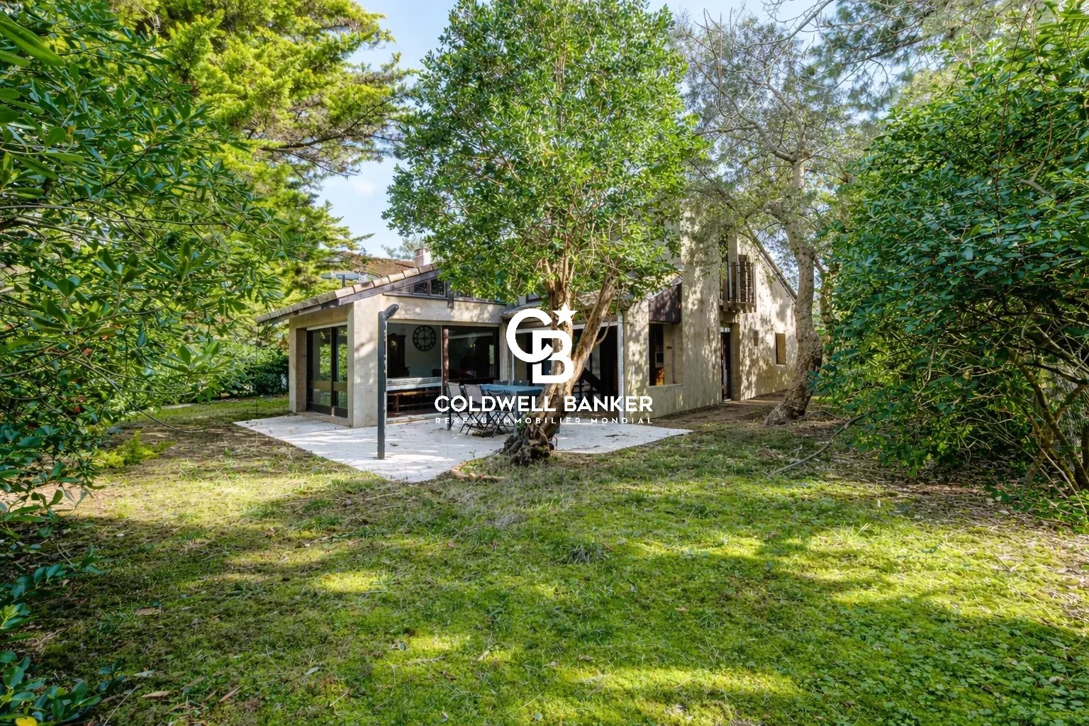 Agence immobilière de Coldwell Banker Surfin Realty