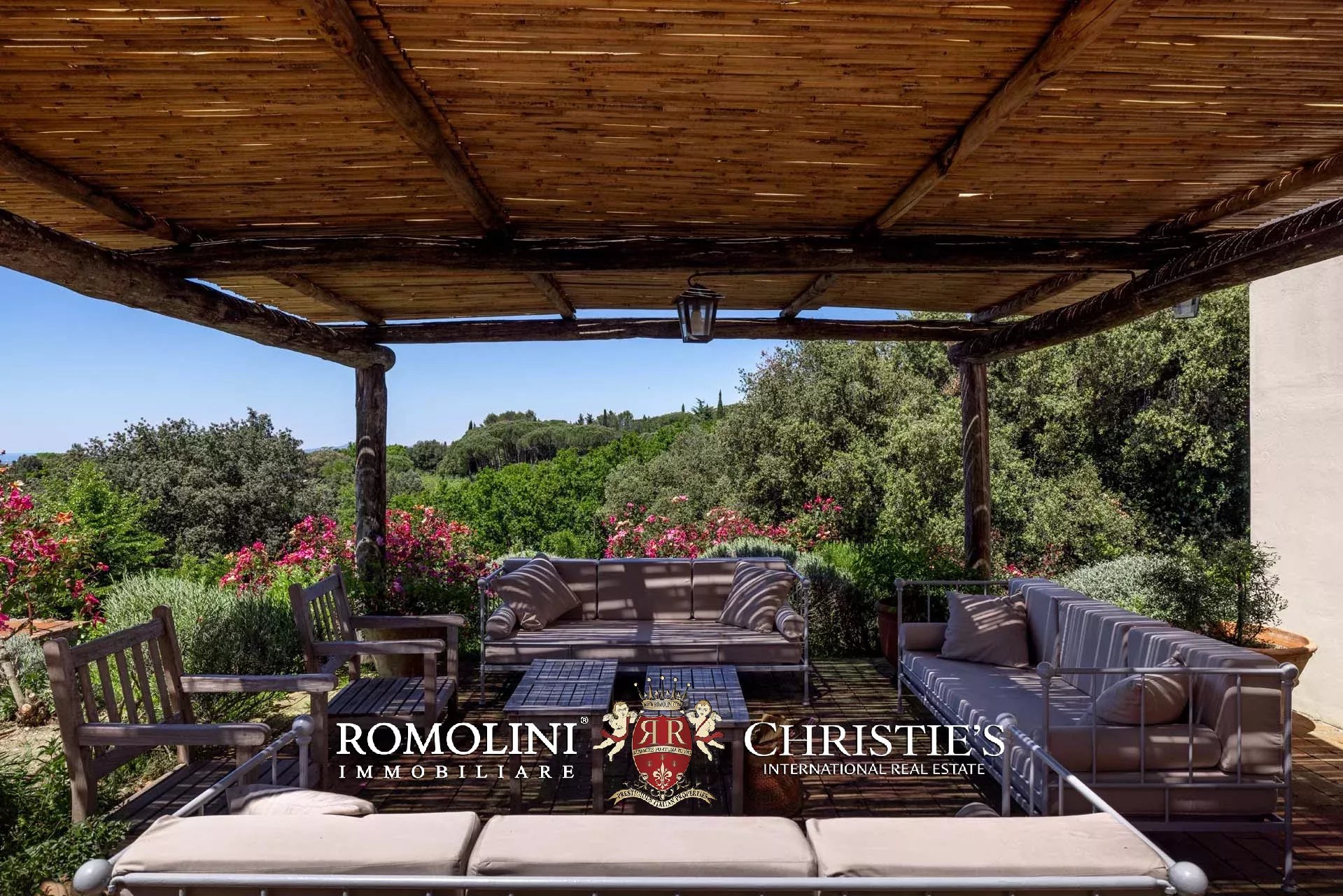 EQUESTRIAN SEA VIEW WINE ESTATE WITH VINEYARDS FOR SALE CLOSE TO BOLGHERI, TUSCANY