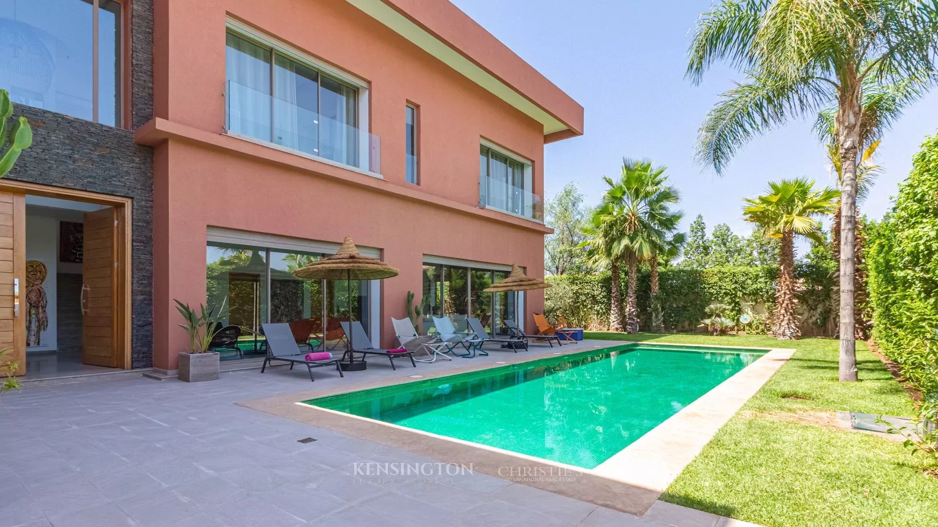 5 Bedroom Villa/Townhouse's Image 9