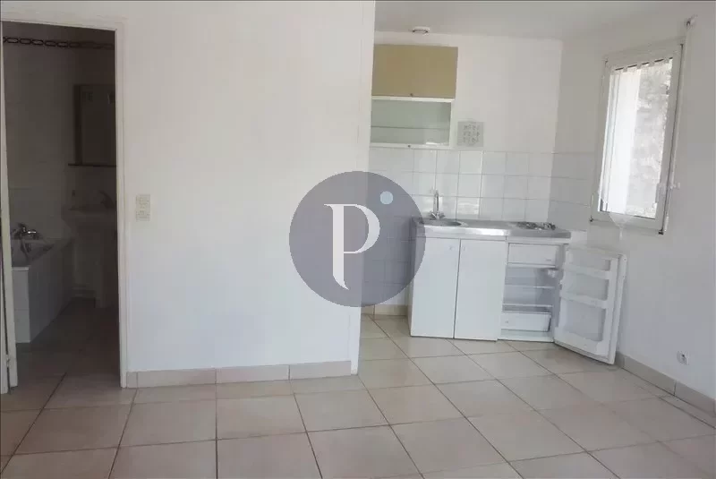 location-appartement-1-piece-le-plessis-robinson-83876411