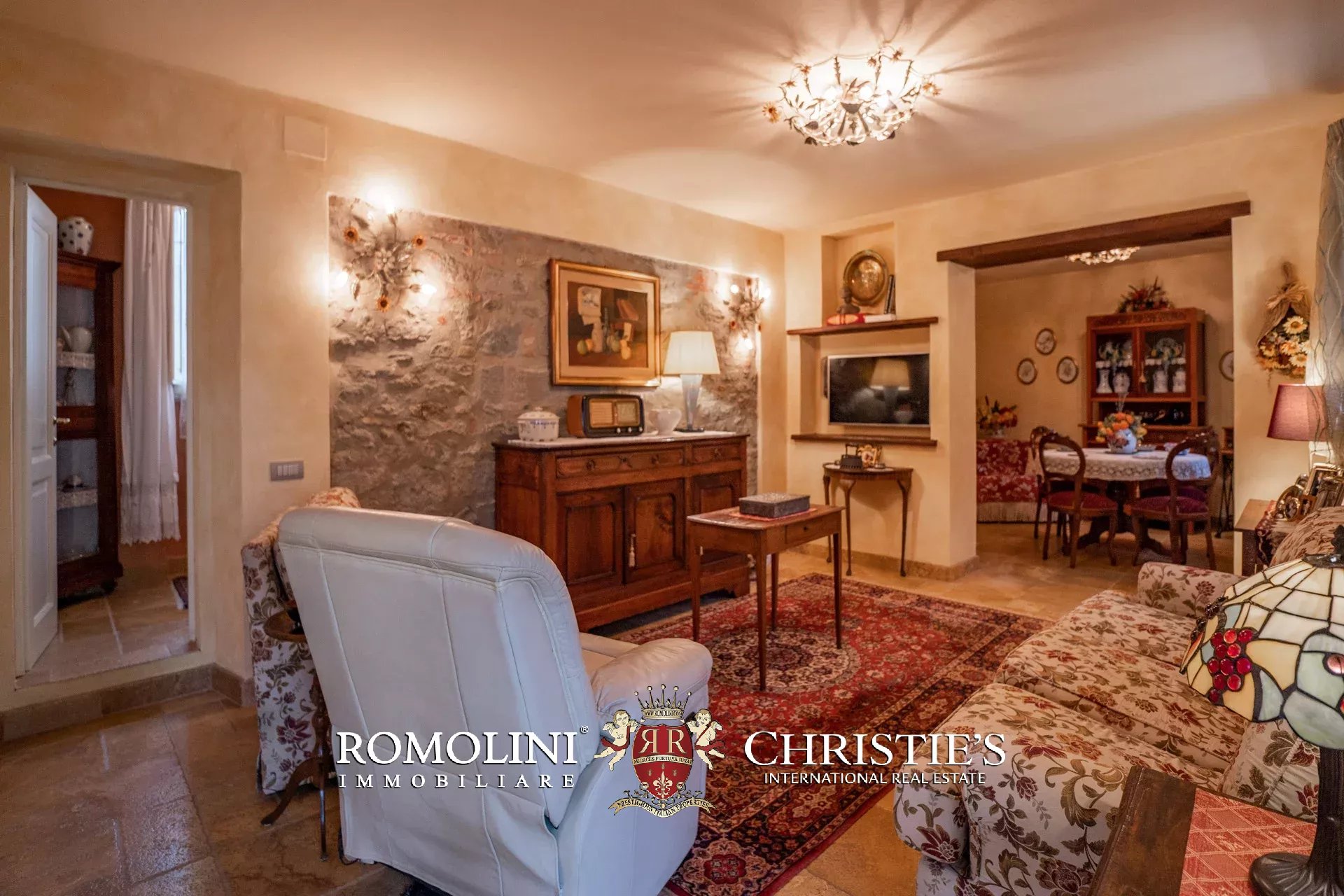 3 Bedroom Villa/Townhouse's Image 34