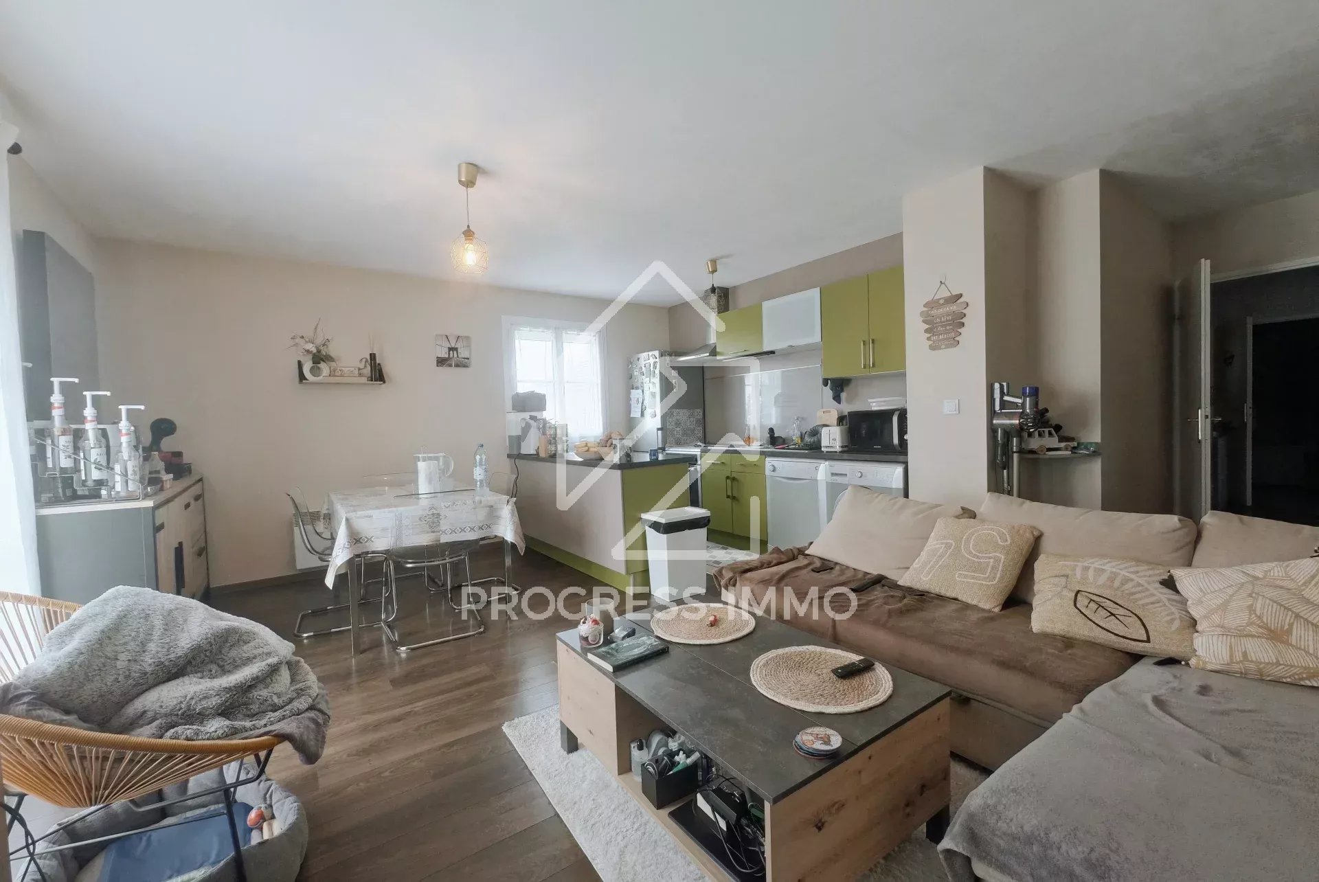 Appartement 3 pièces 60.70m² avec parking intérieur et extérieur